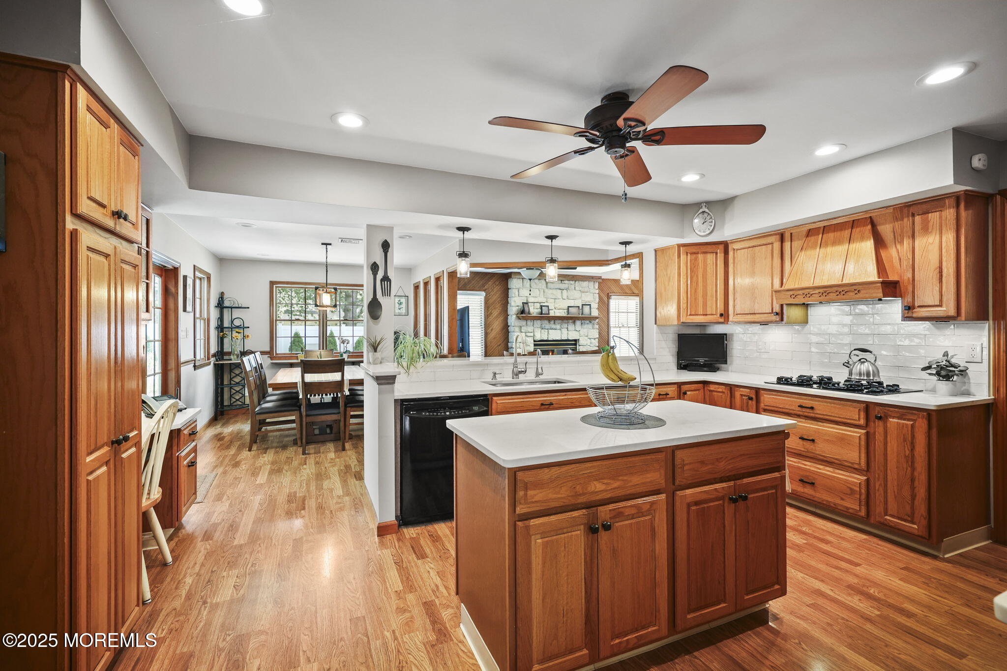 Howell, New Jersey, 07731, United States, 5 Bedrooms Bedrooms, ,3 BathroomsBathrooms,Residential,For Sale,1935979