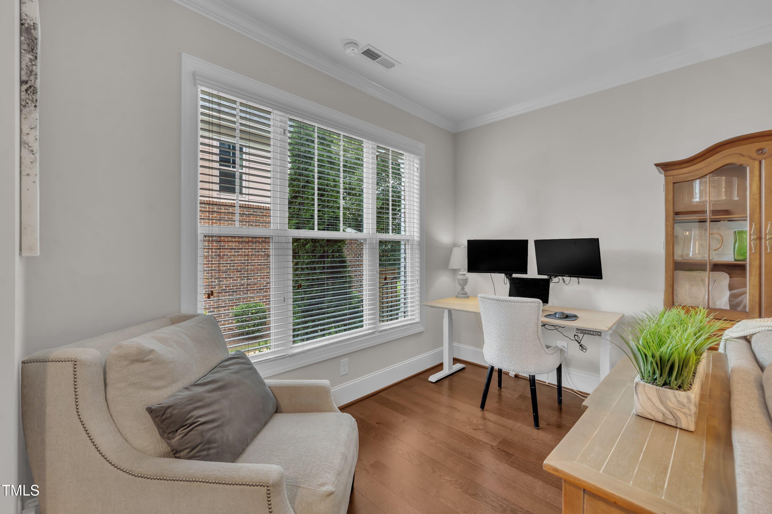 Raleigh, North Carolina, 27608, United States, 2 Bedrooms Bedrooms, ,3 BathroomsBathrooms,Residential,For Sale,1947101