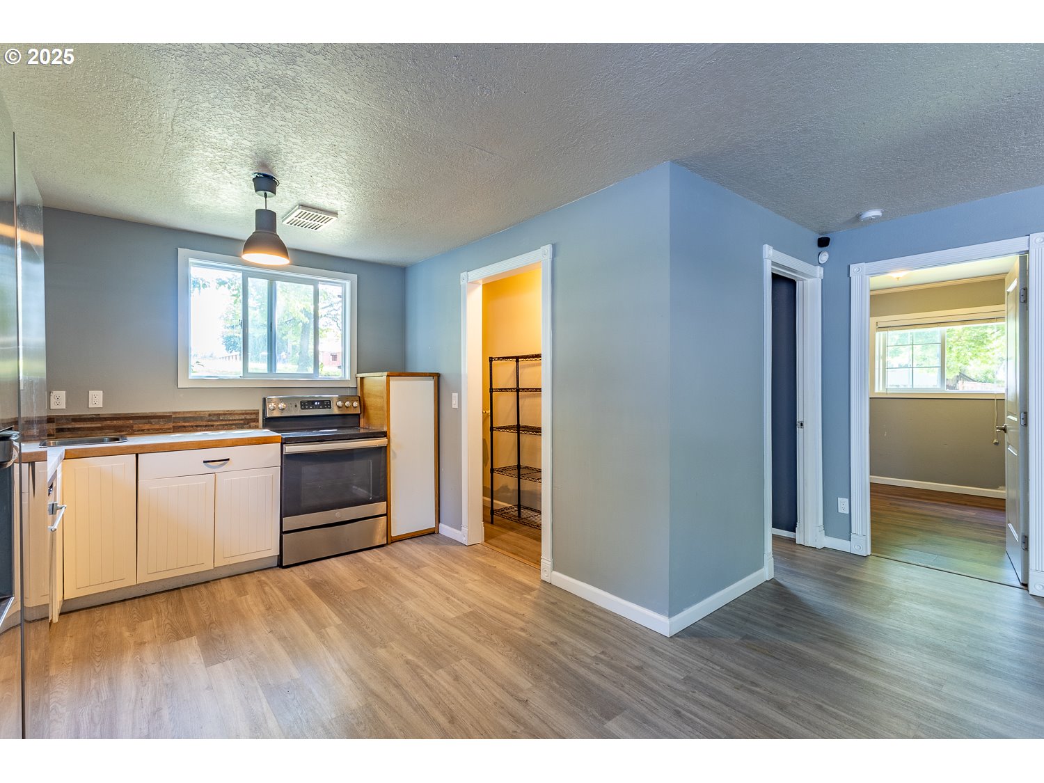 Vancouver, Washington, 98663, United States, 3 Bedrooms Bedrooms, ,1 BathroomBathrooms,Residential,For Sale,1846547