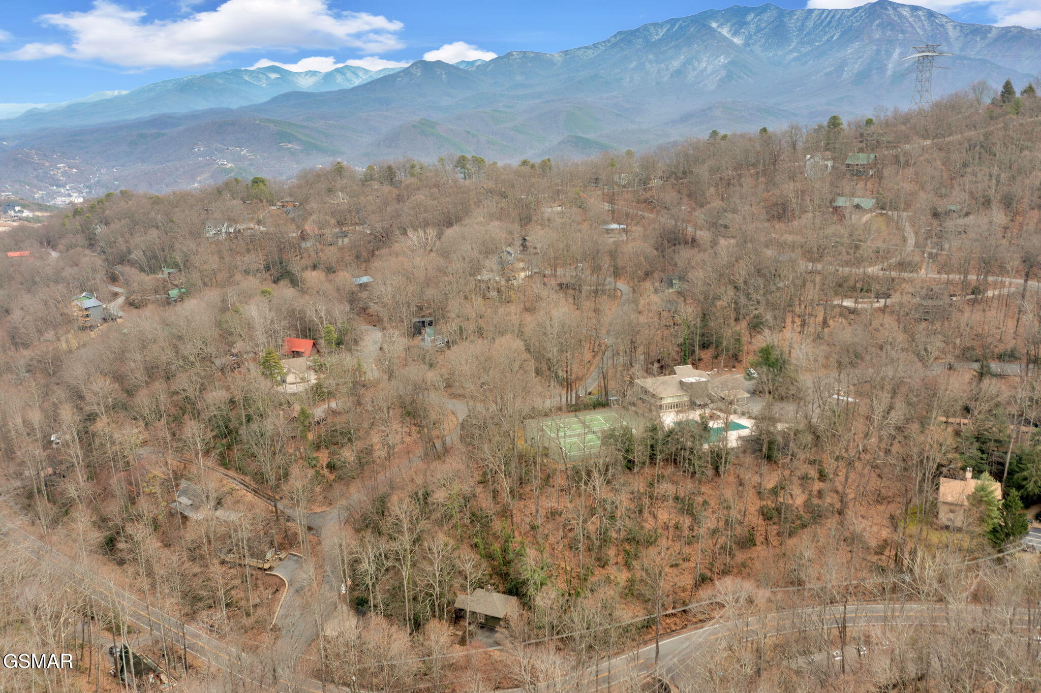 Gatlinburg, Tennessee, 37738, United States, 2 Bedrooms Bedrooms, ,2 BathroomsBathrooms,Residential,For Sale,1979634