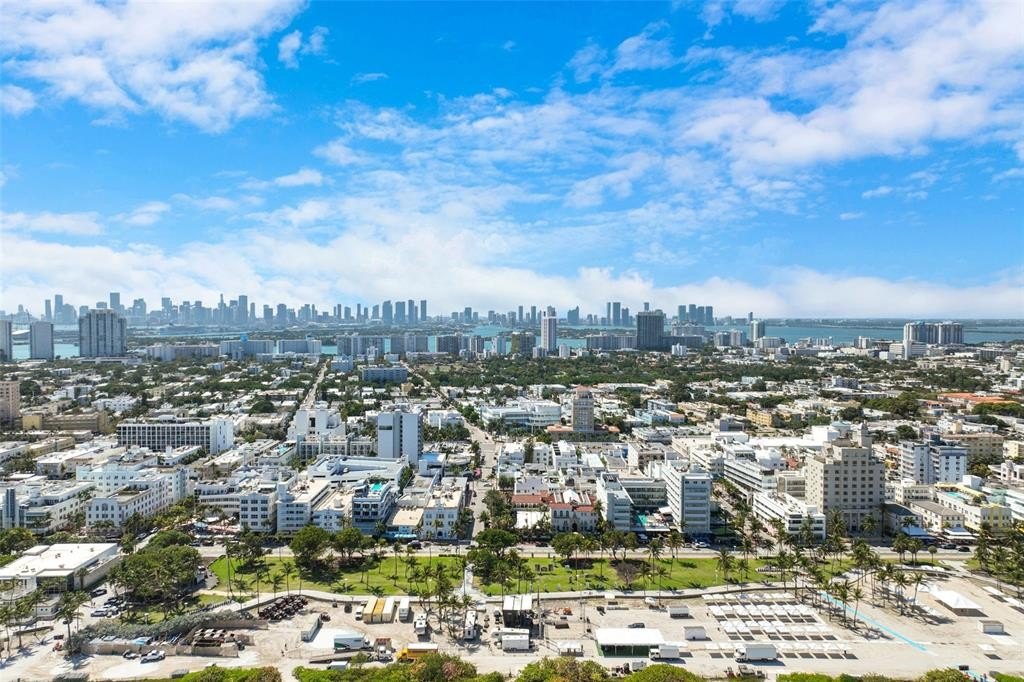 Miami Beach, Florida, 33139, United States, 2 Bedrooms Bedrooms, ,2 BathroomsBathrooms,Residential,For Sale,1923185