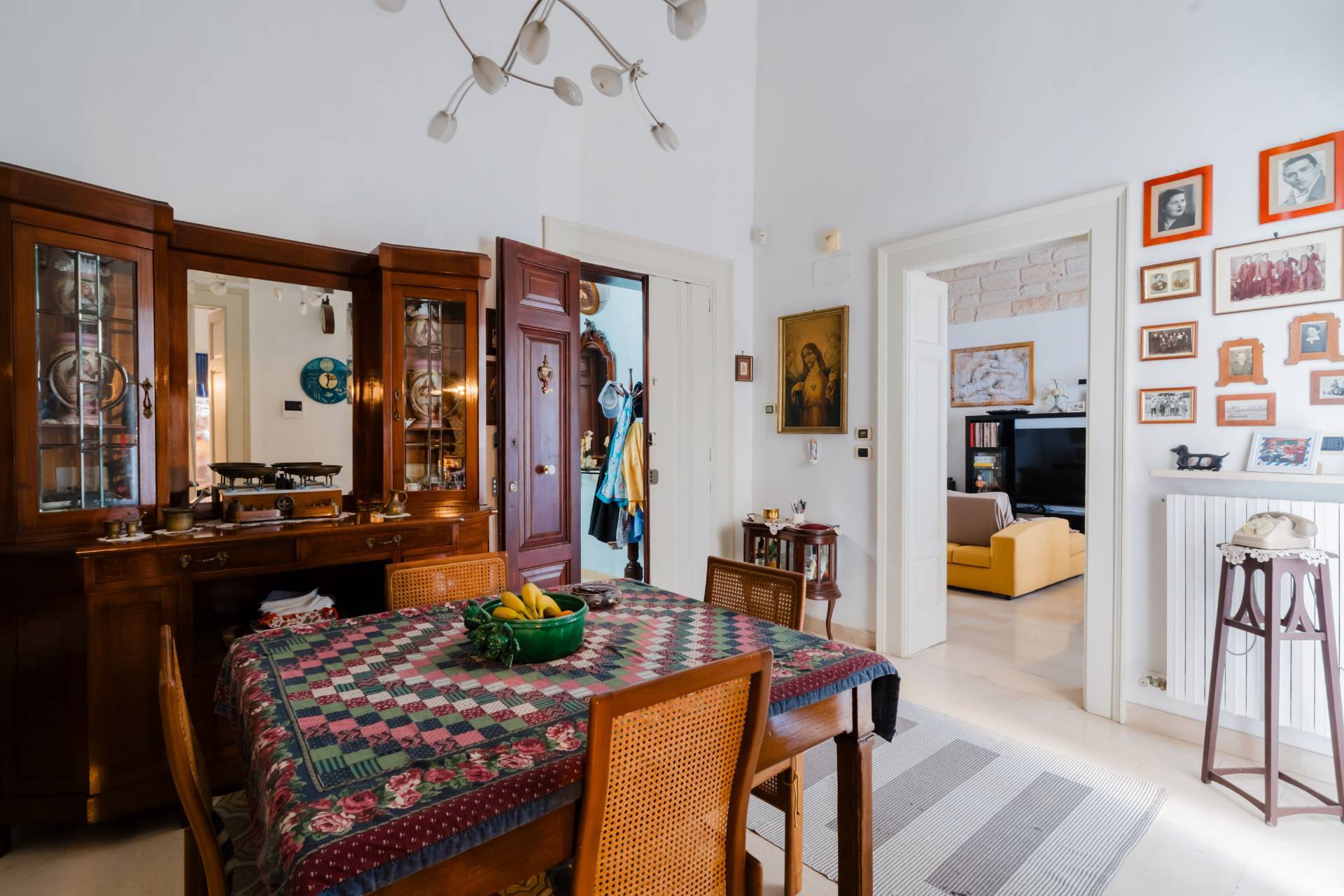 Mola di Bari, Bari, 70042, IT, 4 Bedrooms Bedrooms, ,5 BathroomsBathrooms,Residential,For Sale,1847182
