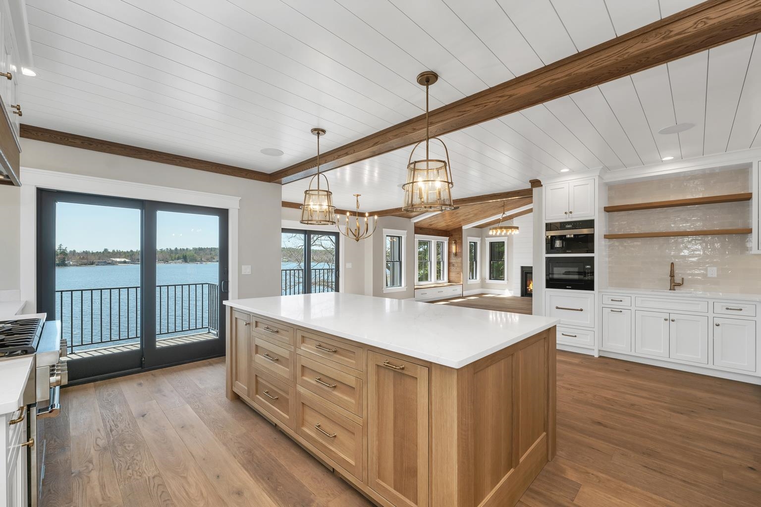 Gilford, New Hampshire, 03249, United States, 5 Bedrooms Bedrooms, ,6 BathroomsBathrooms,Residential,For Sale,1794777
