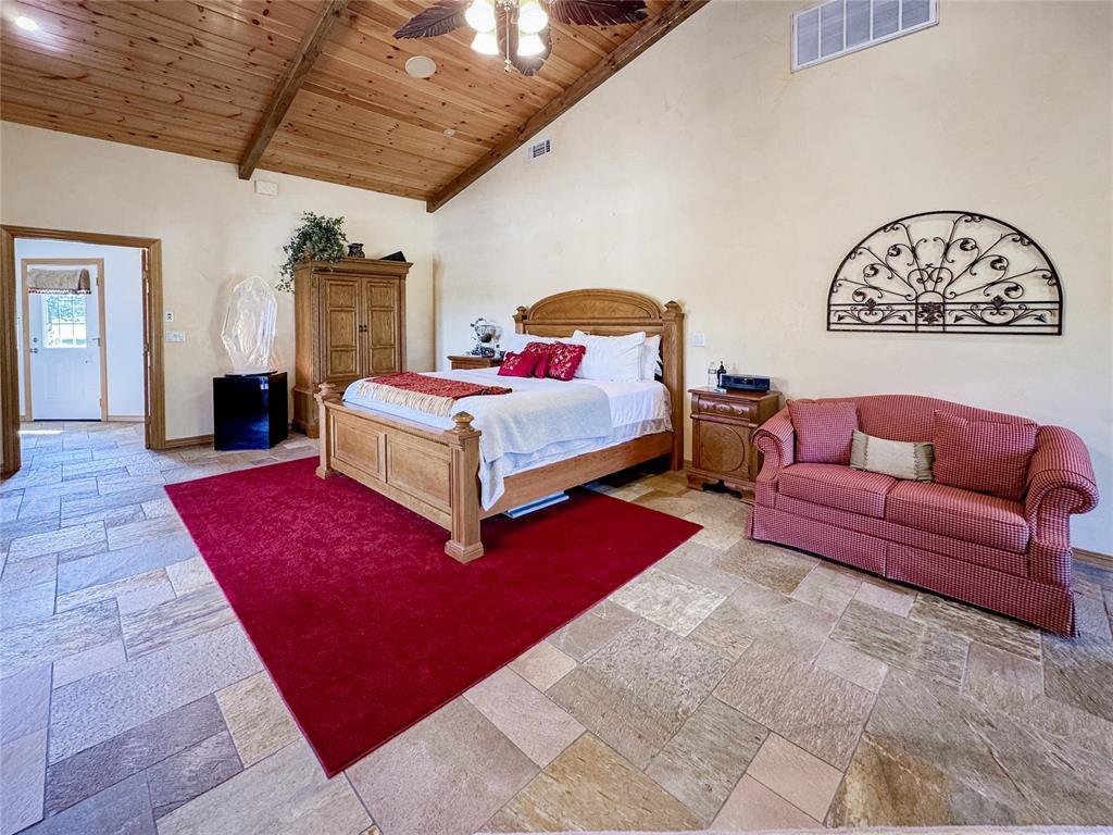 Fort Gibson, Oklahoma, 74434, United States, 2 Bedrooms Bedrooms, ,3 BathroomsBathrooms,Residential,For Sale,1982810