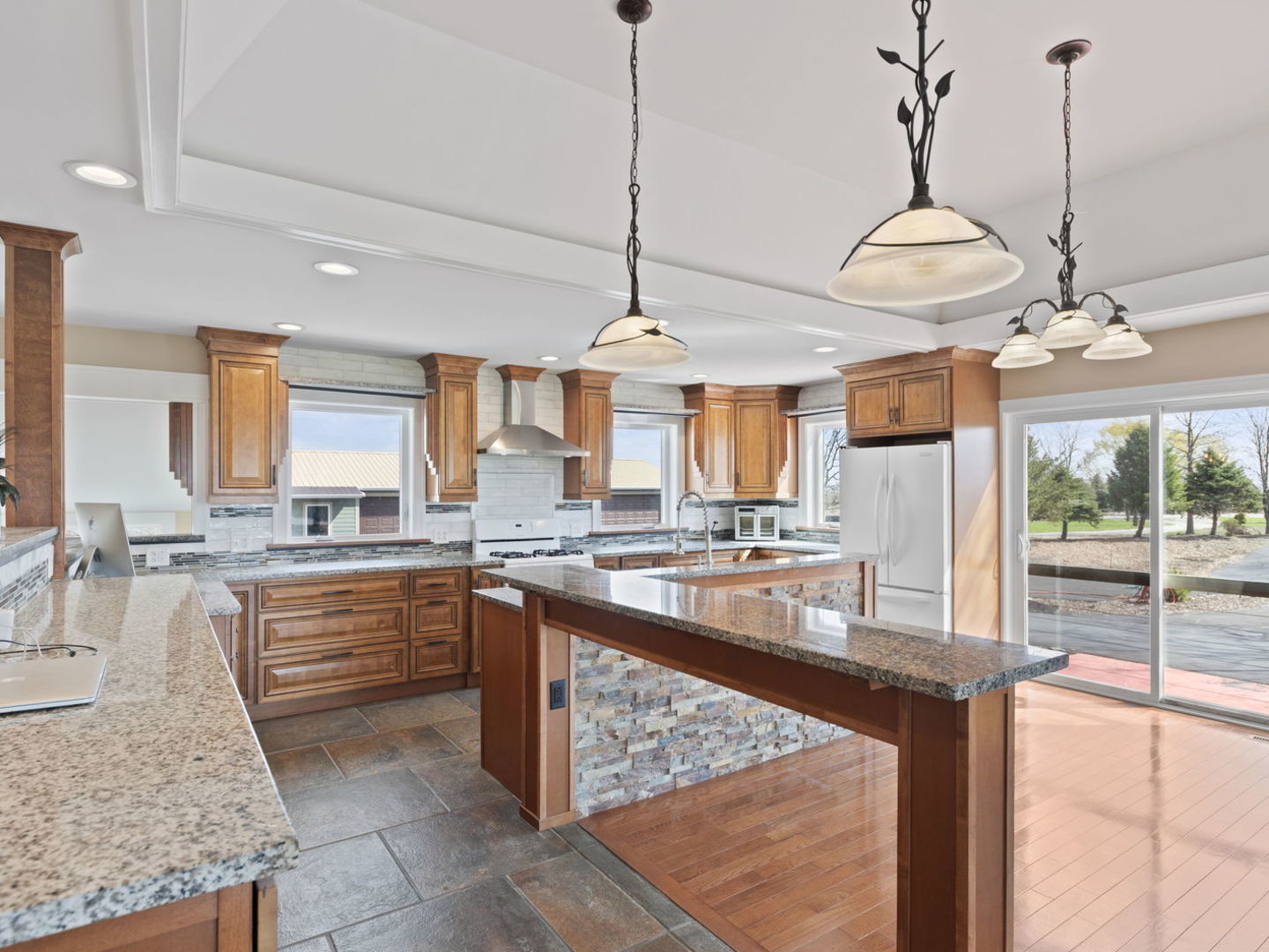 Bourbonnais, Illinois, 60914, United States, 3 Bedrooms Bedrooms, ,4 BathroomsBathrooms,Residential,For Sale,1960928