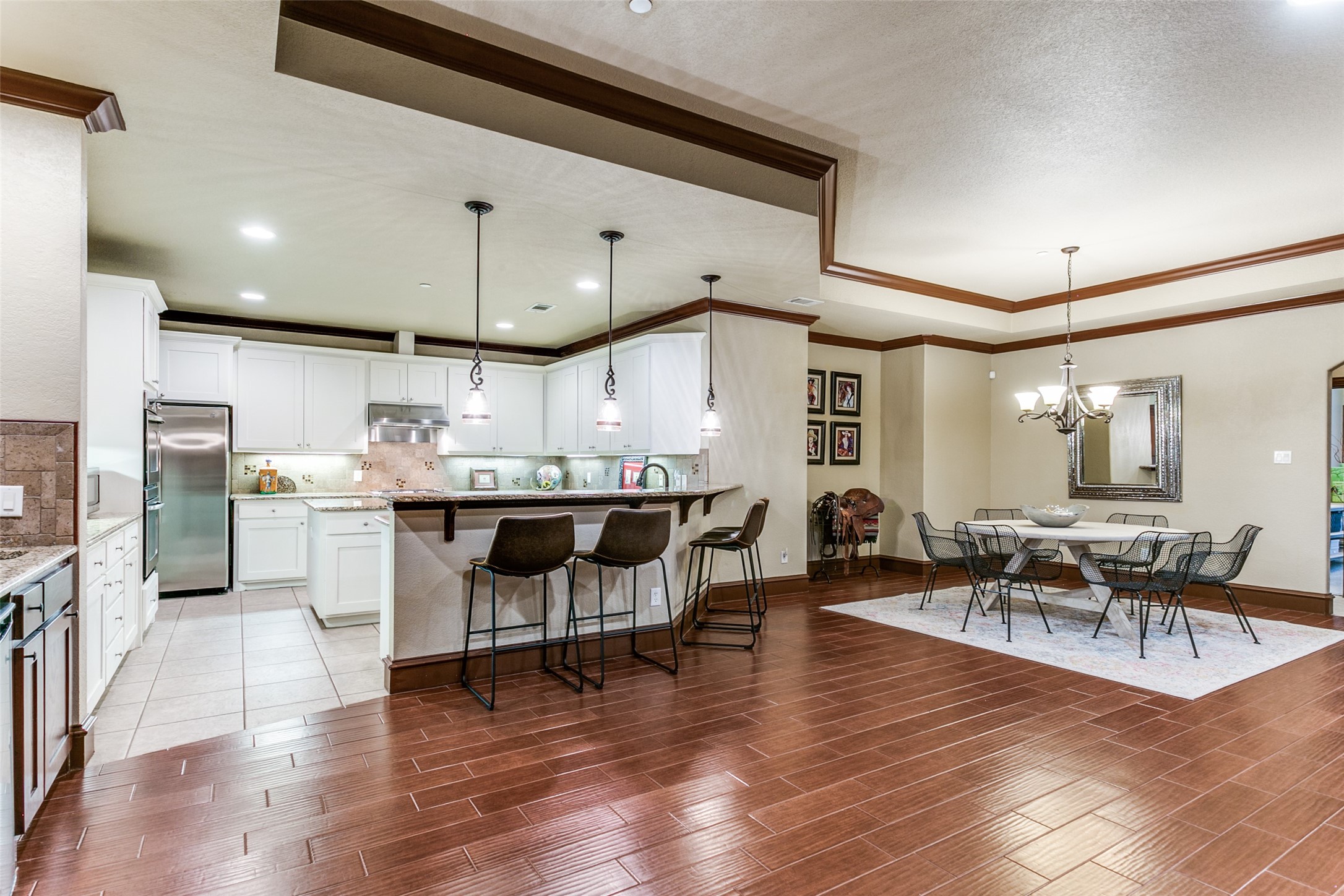 Grapevine, Texas, 76051, United States, 3 Bedrooms Bedrooms, ,2 BathroomsBathrooms,Residential,For Sale,1857561