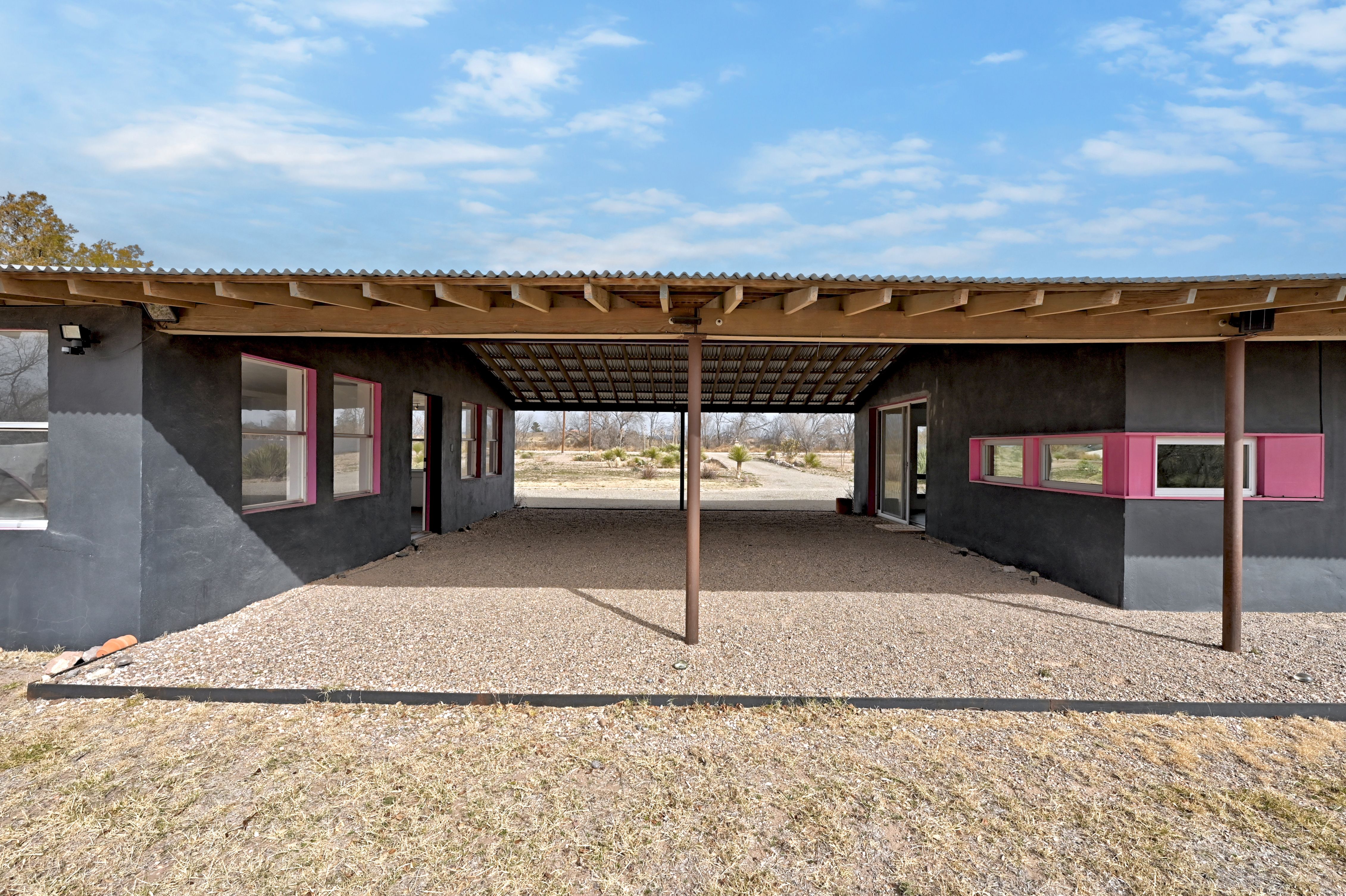  1011 West Washington Street, Marfa, TX 79843 - 物件實景