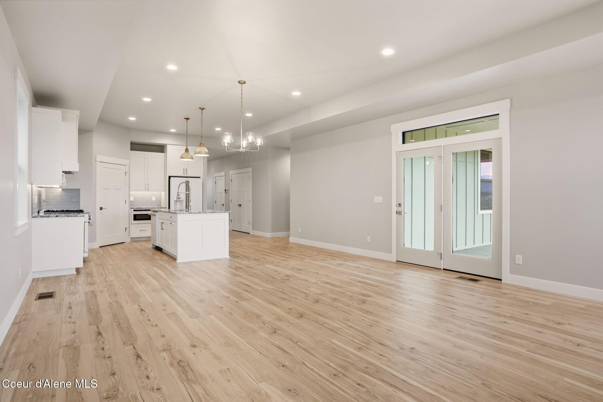 Coeur d'Alene, Idaho, 83815, United States, 4 Bedrooms Bedrooms, ,3 BathroomsBathrooms,Residential,For Sale,2039969