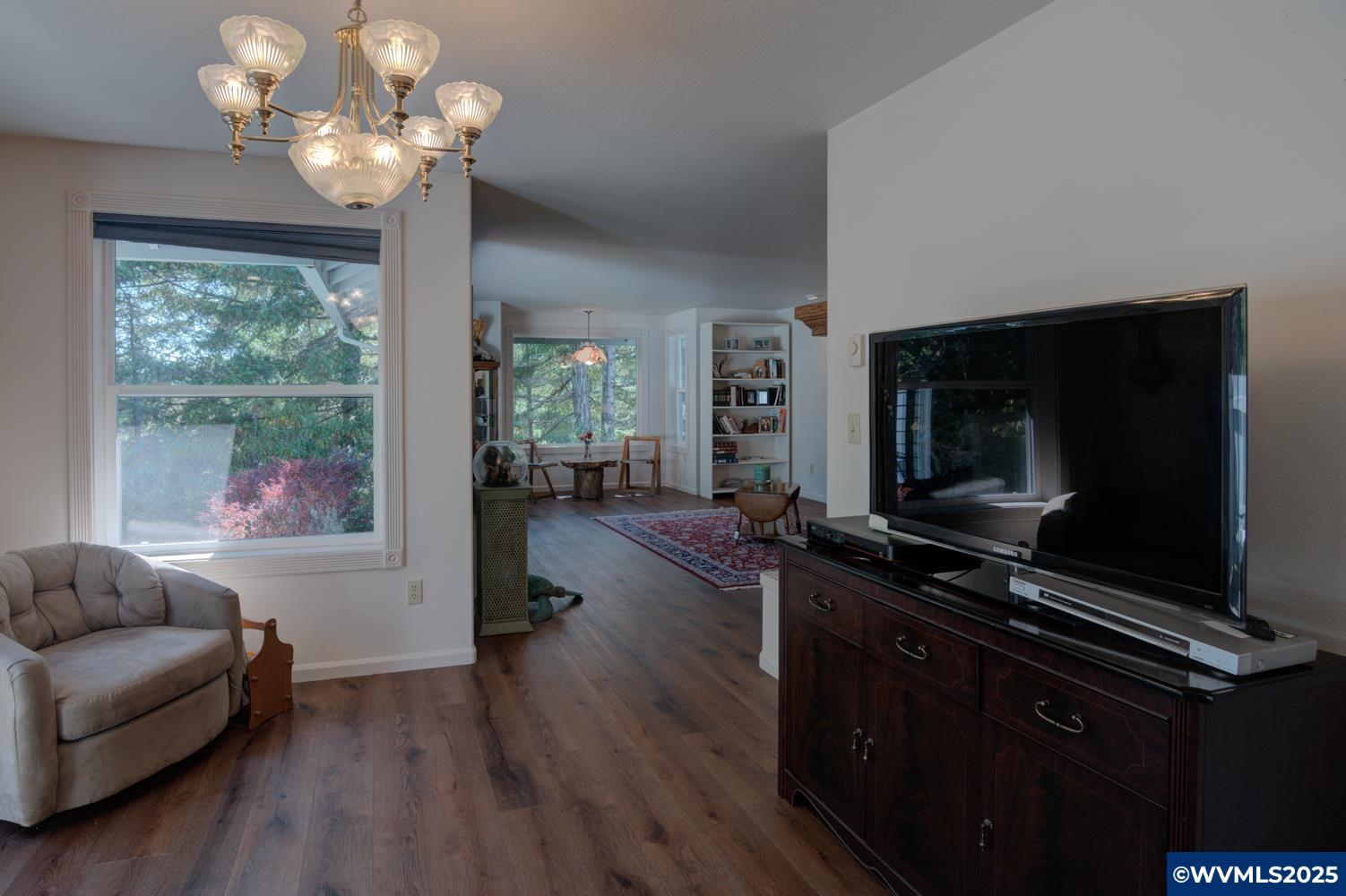 Florence, Oregon, 97439, United States, 3 Bedrooms Bedrooms, ,3 BathroomsBathrooms,Residential,For Sale,1942311