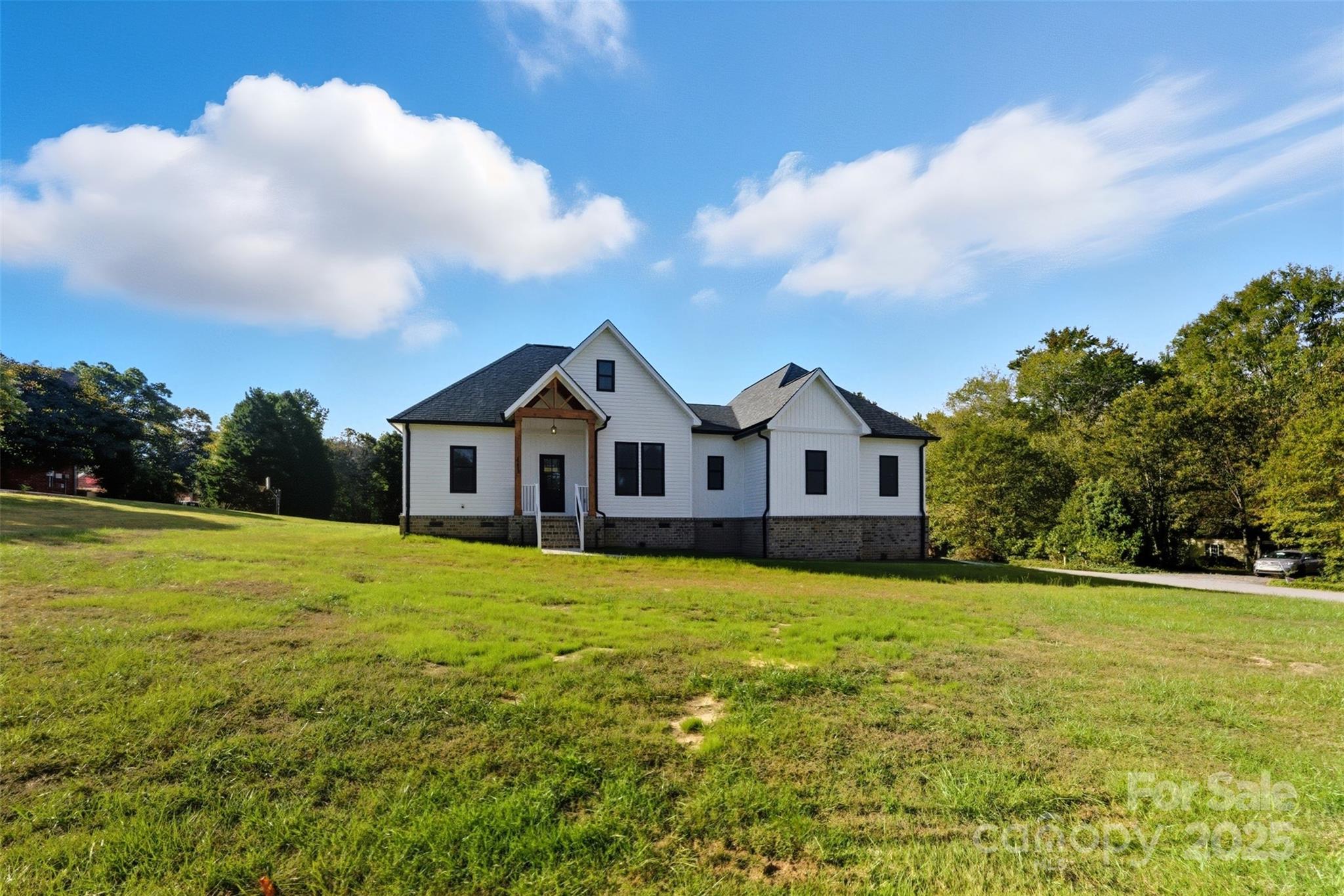 Conover, North Carolina, 28613, United States, 3 Bedrooms Bedrooms, ,2 BathroomsBathrooms,Residential,For Sale,1969077