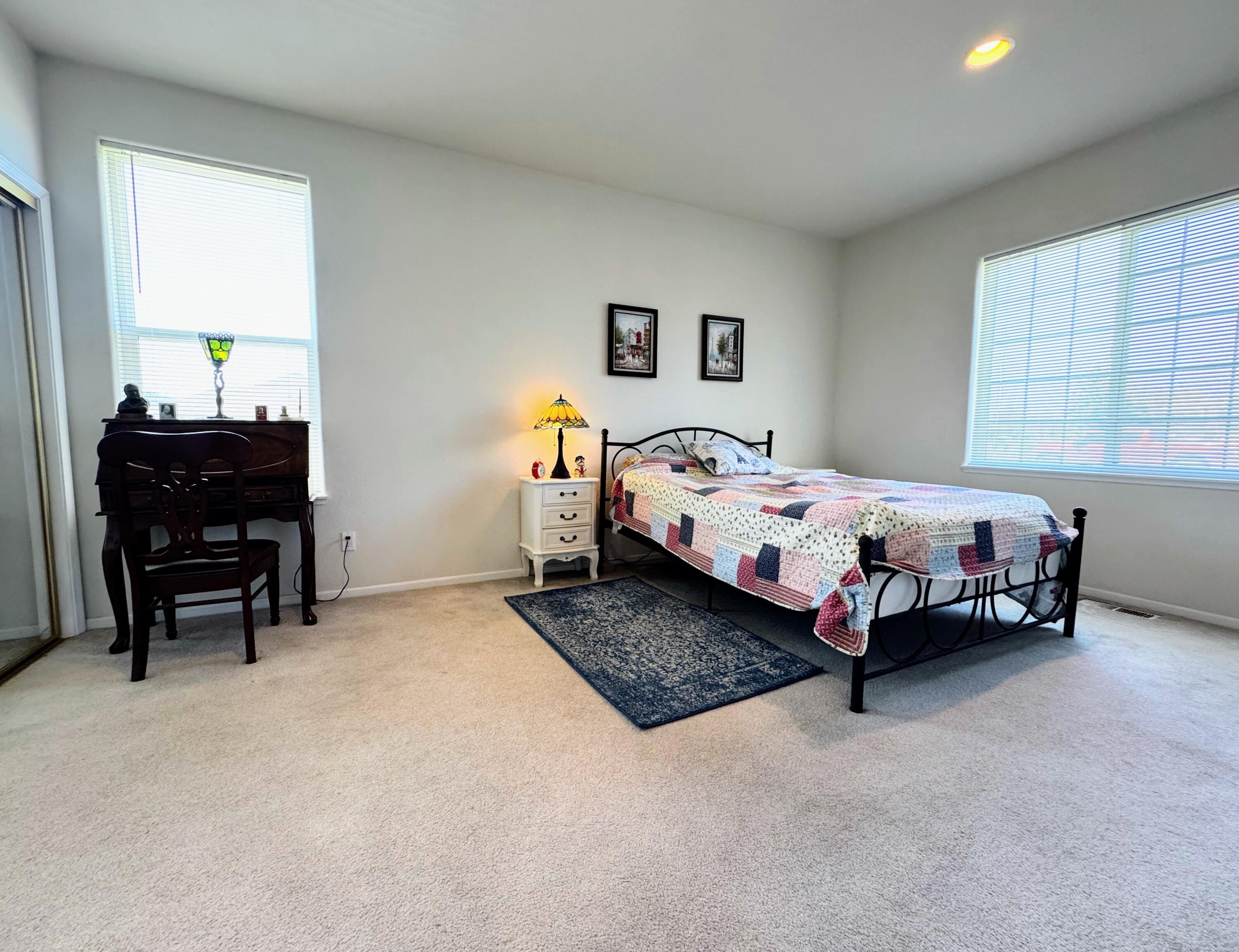 Klamath Falls, Oregon, 97601, United States, 3 Bedrooms Bedrooms, ,3 BathroomsBathrooms,Residential,For Sale,1779342