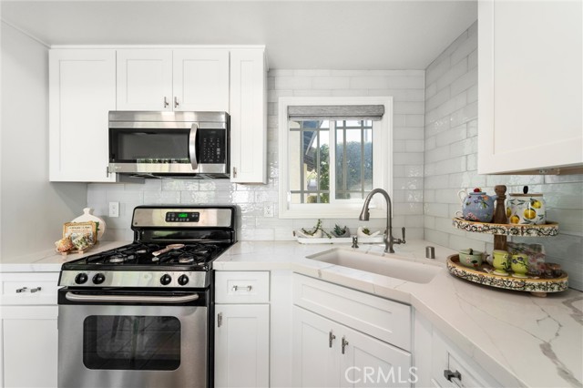 Anaheim Hills, California, 92808, United States, 4 Bedrooms Bedrooms, ,2 BathroomsBathrooms,Residential,For Sale,1983176