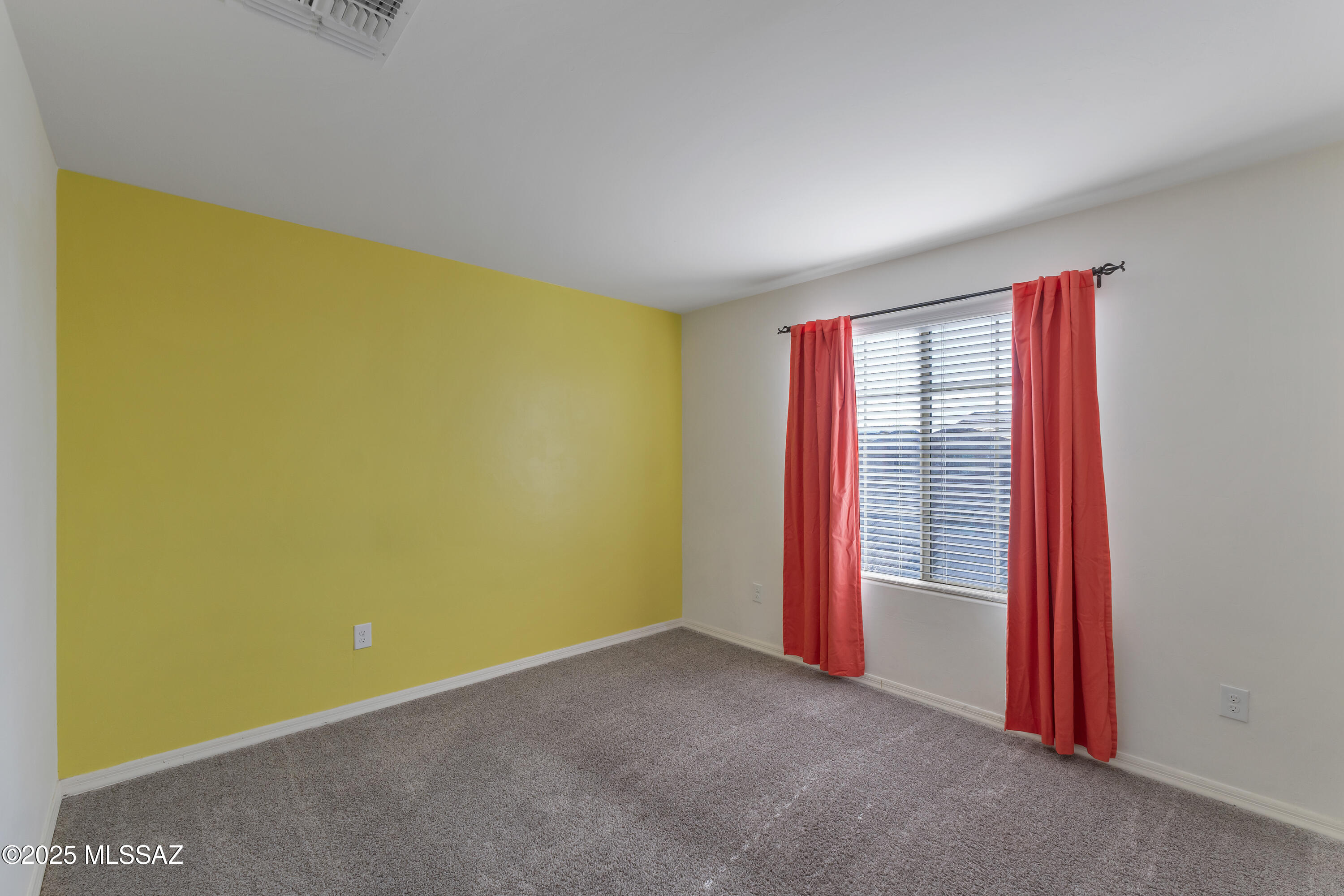 Tucson, Arizona, 85741, United States, 4 Bedrooms Bedrooms, ,3 BathroomsBathrooms,Residential,For Sale,1933342