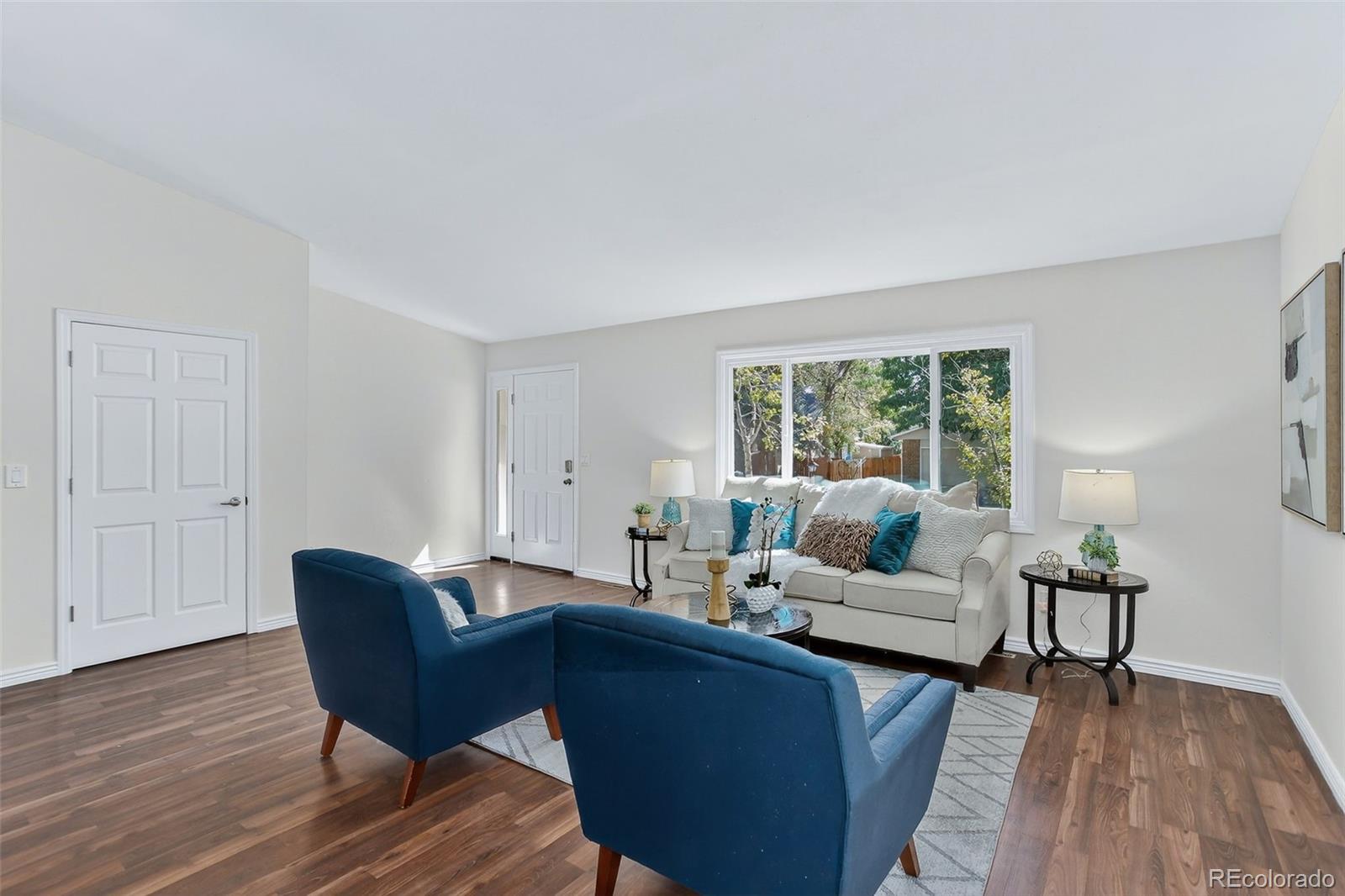 Longmont, Colorado, 80503, United States, 3 Bedrooms Bedrooms, ,1 BathroomBathrooms,Residential,For Sale,1958059