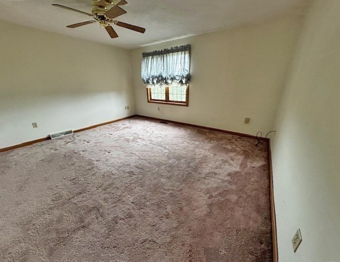 Sutton, Massachusetts, 01590, United States, 3 Bedrooms Bedrooms, ,3 BathroomsBathrooms,Residential,For Sale,1977075