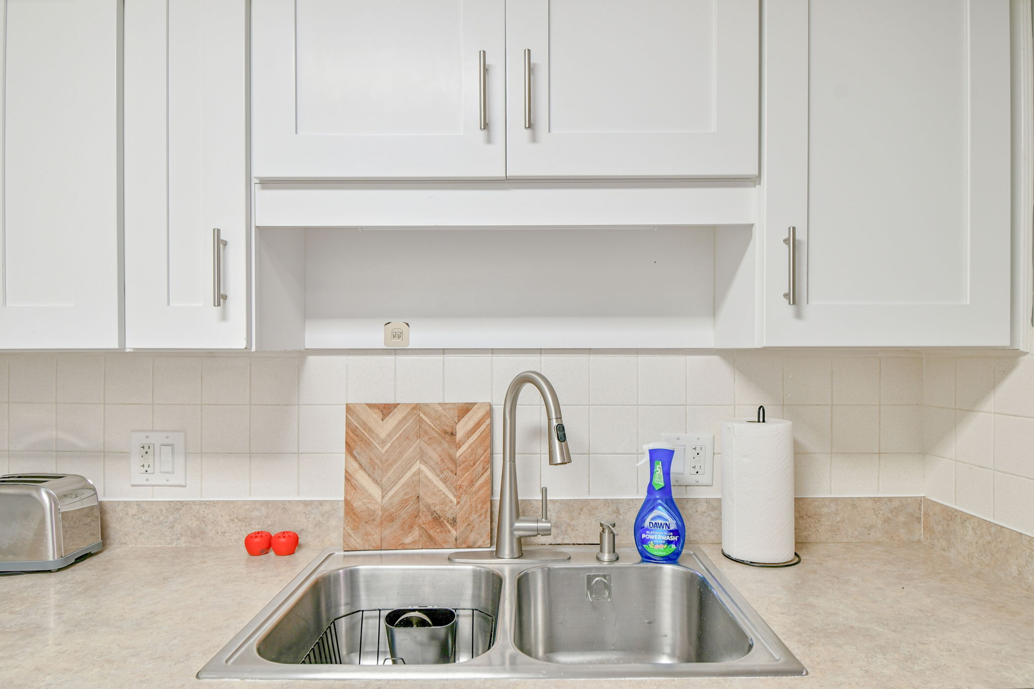 Dunedin, Florida, 34698, United States, 2 Bedrooms Bedrooms, ,1 BathroomBathrooms,Residential,For Sale,1983478