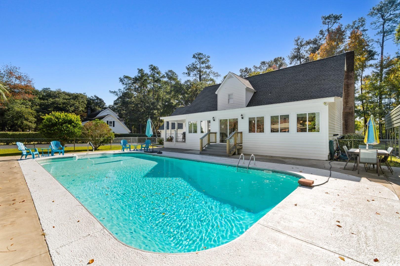 Murrells Inlet, South Carolina, 29576, United States, 4 Bedrooms Bedrooms, ,5 BathroomsBathrooms,Residential,For Sale,1988636