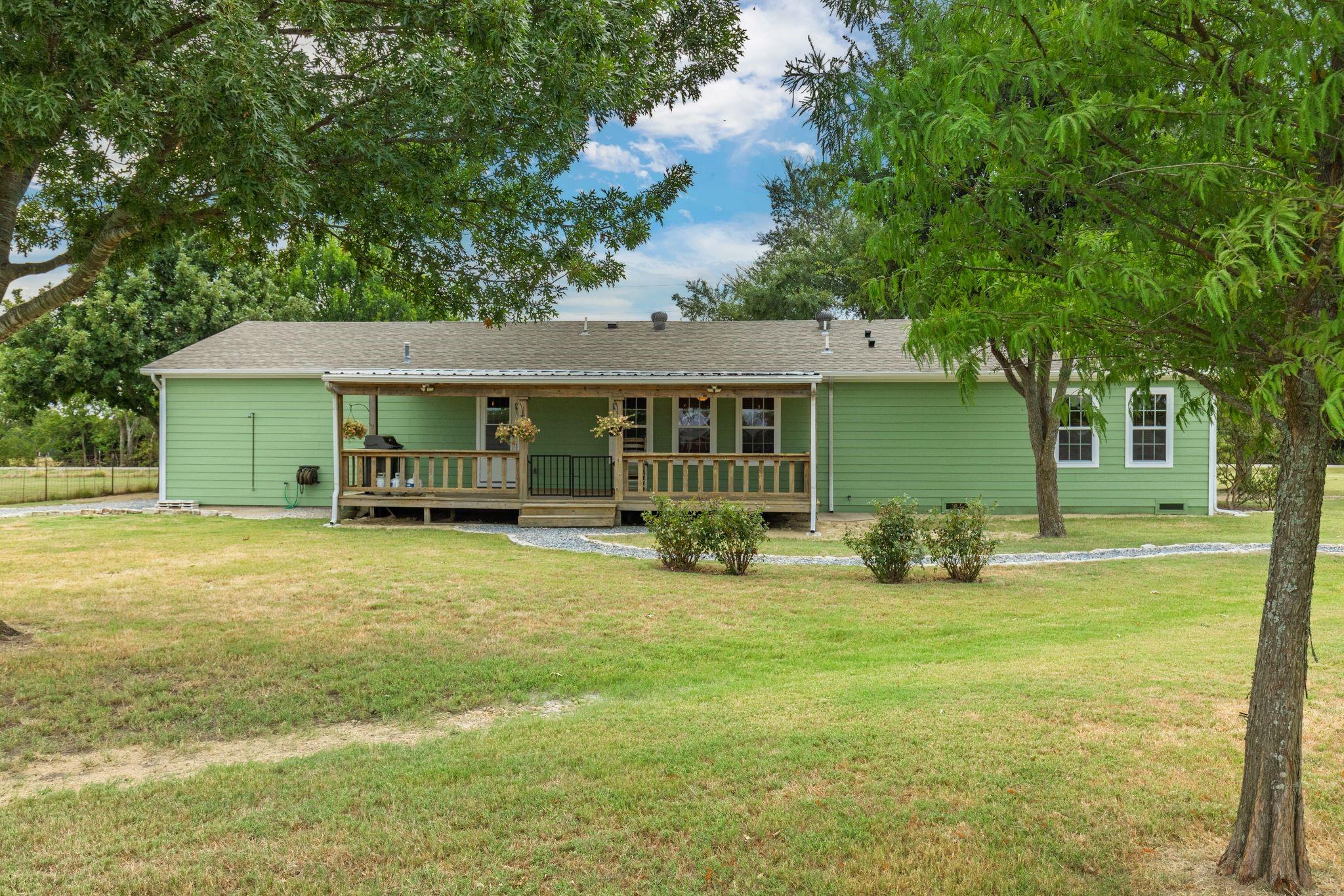 Caddo Mills, Texas, 75135, United States, 3 Bedrooms Bedrooms, ,2 BathroomsBathrooms,Residential,For Sale,1975401