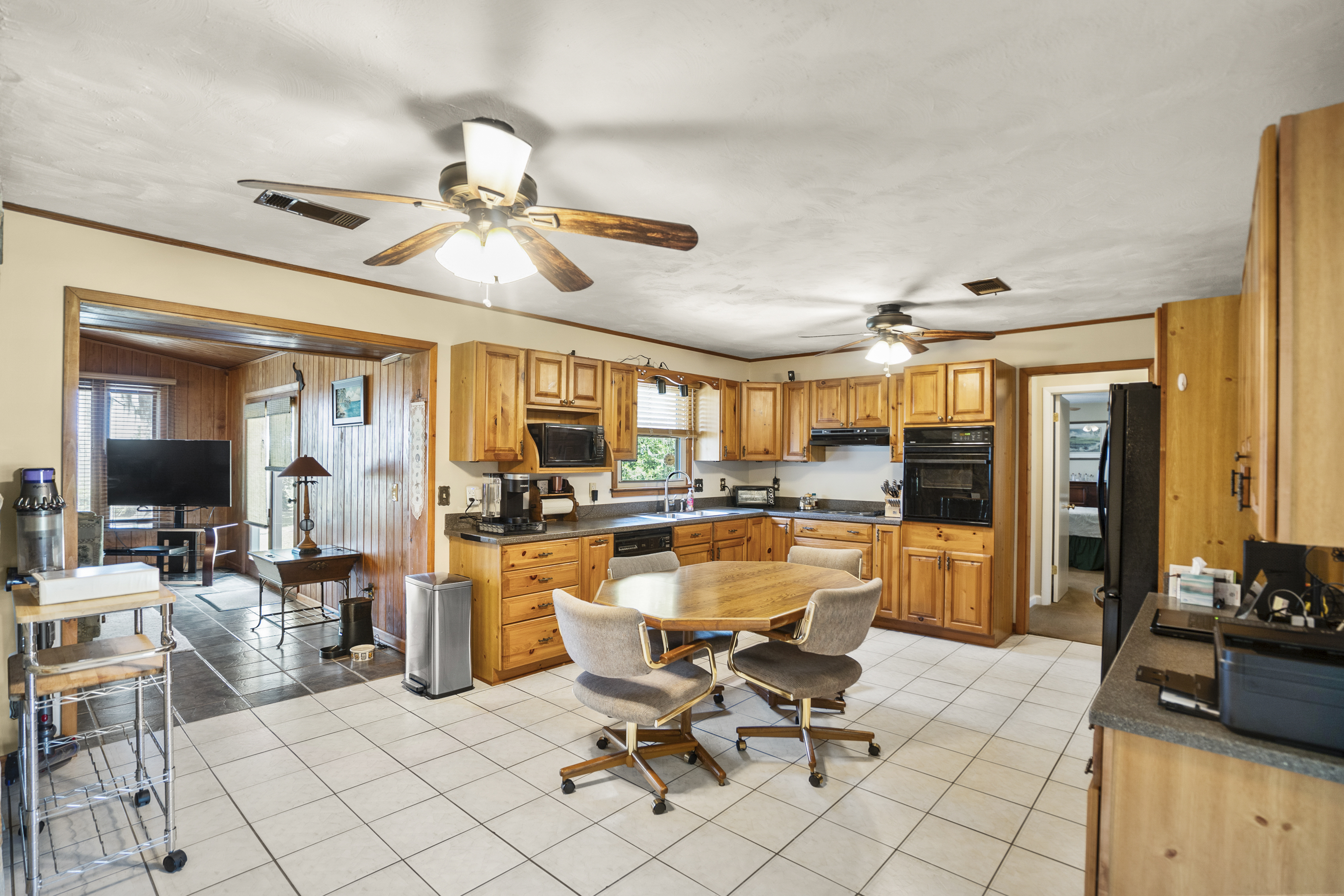 Beaufort, South Carolina, 29906, United States, 3 Bedrooms Bedrooms, ,2 BathroomsBathrooms,Residential,For Sale,1976144