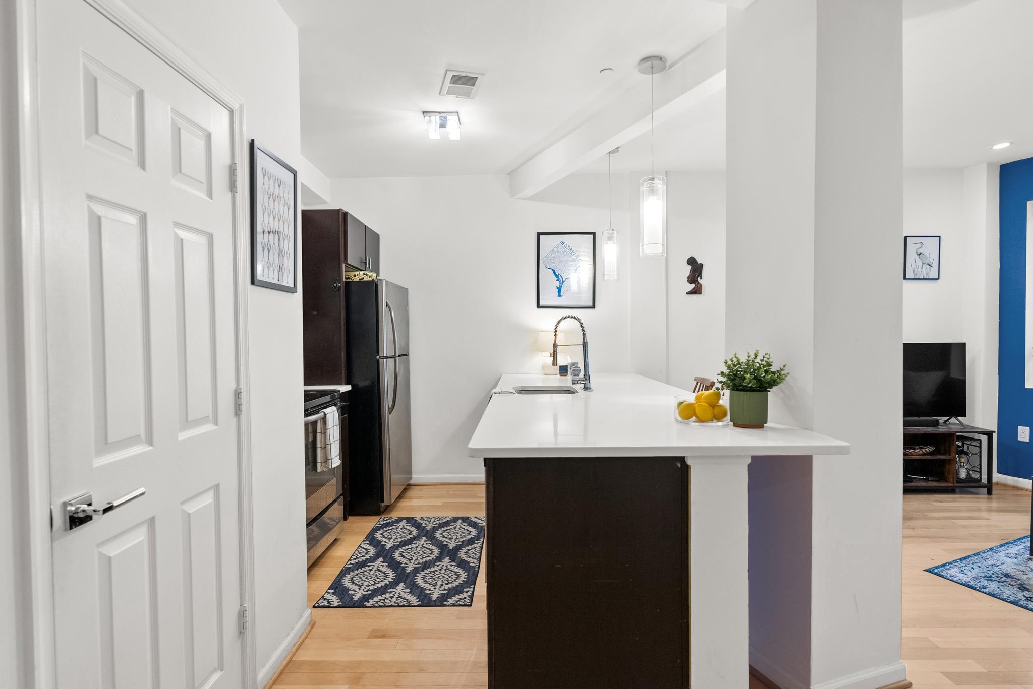  329 Rhode Island Avenue NE, Washington, DC, 20002 - 物件實景