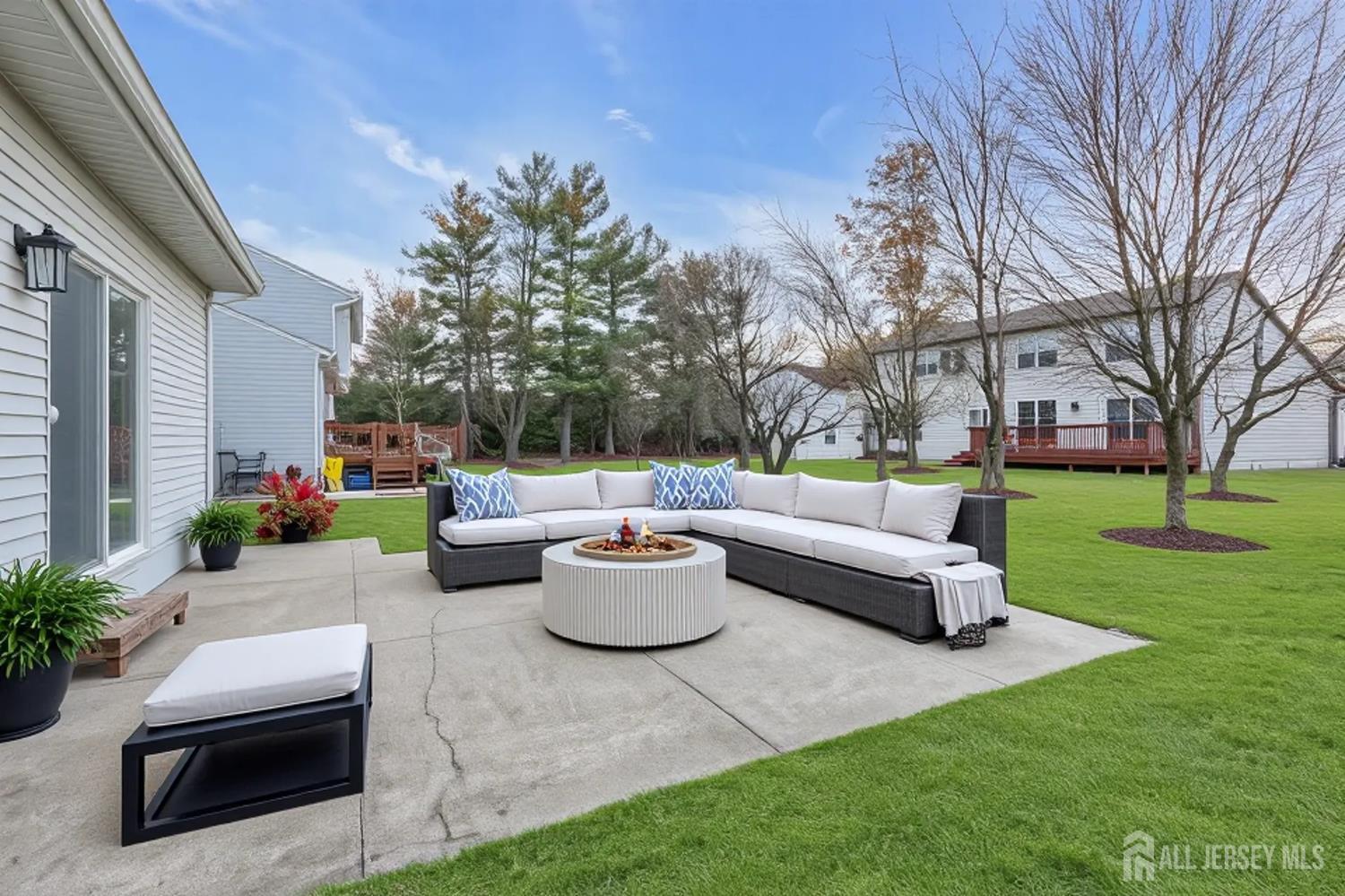 East Brunswick, New Jersey, 08816, United States, 3 Bedrooms Bedrooms, ,3 BathroomsBathrooms,Residential,For Sale,2001983