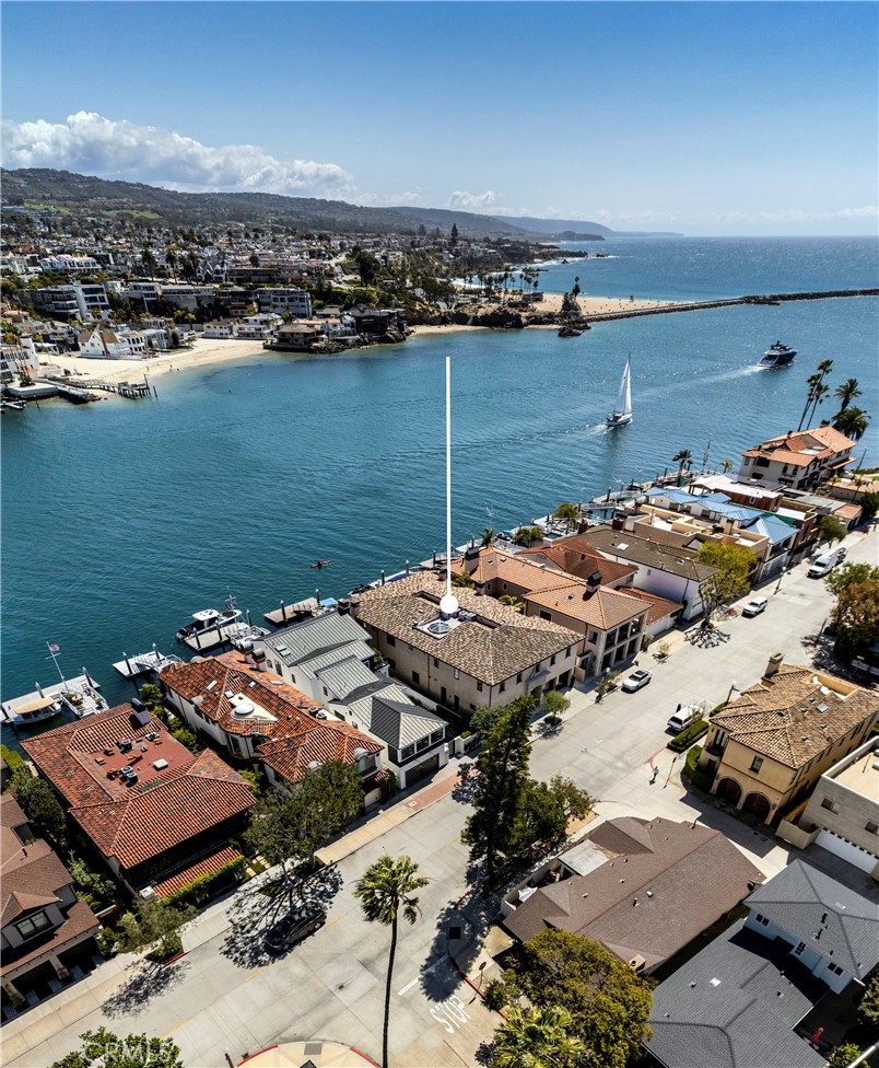 Newport Beach, California, 92661, United States, 7 Bedrooms Bedrooms, ,9 BathroomsBathrooms,Residential,For Sale,1770248