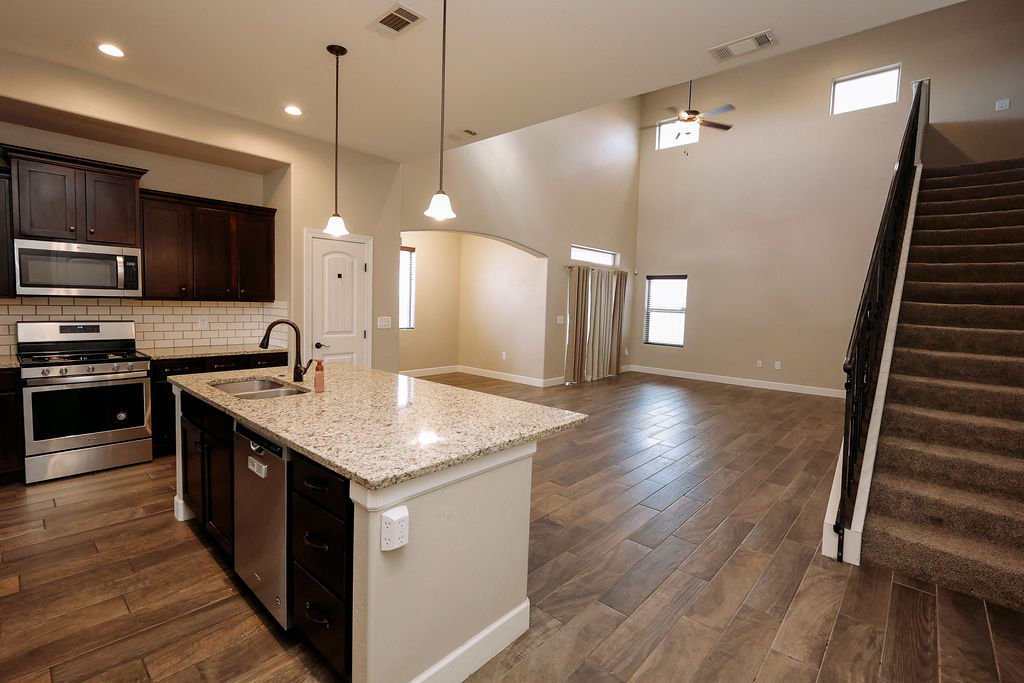 Carlsbad, New Mexico, 88220, United States, 4 Bedrooms Bedrooms, ,3 BathroomsBathrooms,Residential,For Sale,1975049