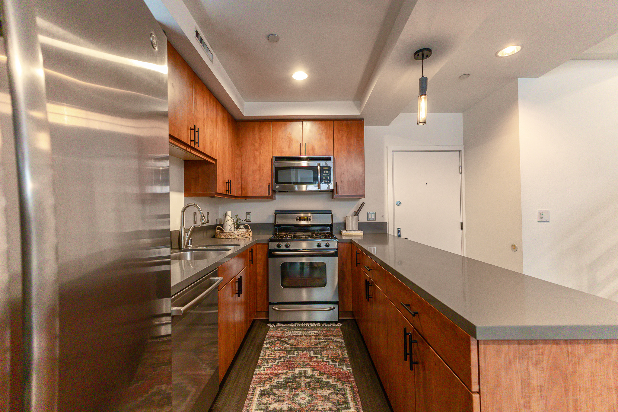  10735 Bloomfield Street, #5 - 物件實景