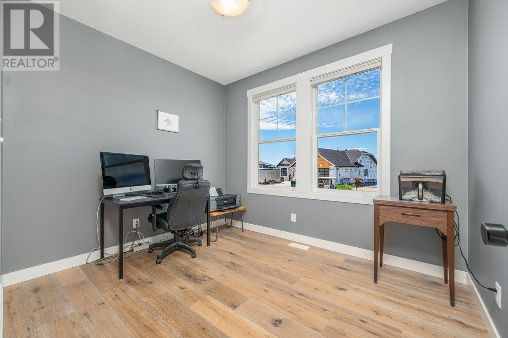VERNON, British Columbia, V1B 0A3, CA, 4 Bedrooms Bedrooms, ,2 BathroomsBathrooms,Residential,For Sale,1907327