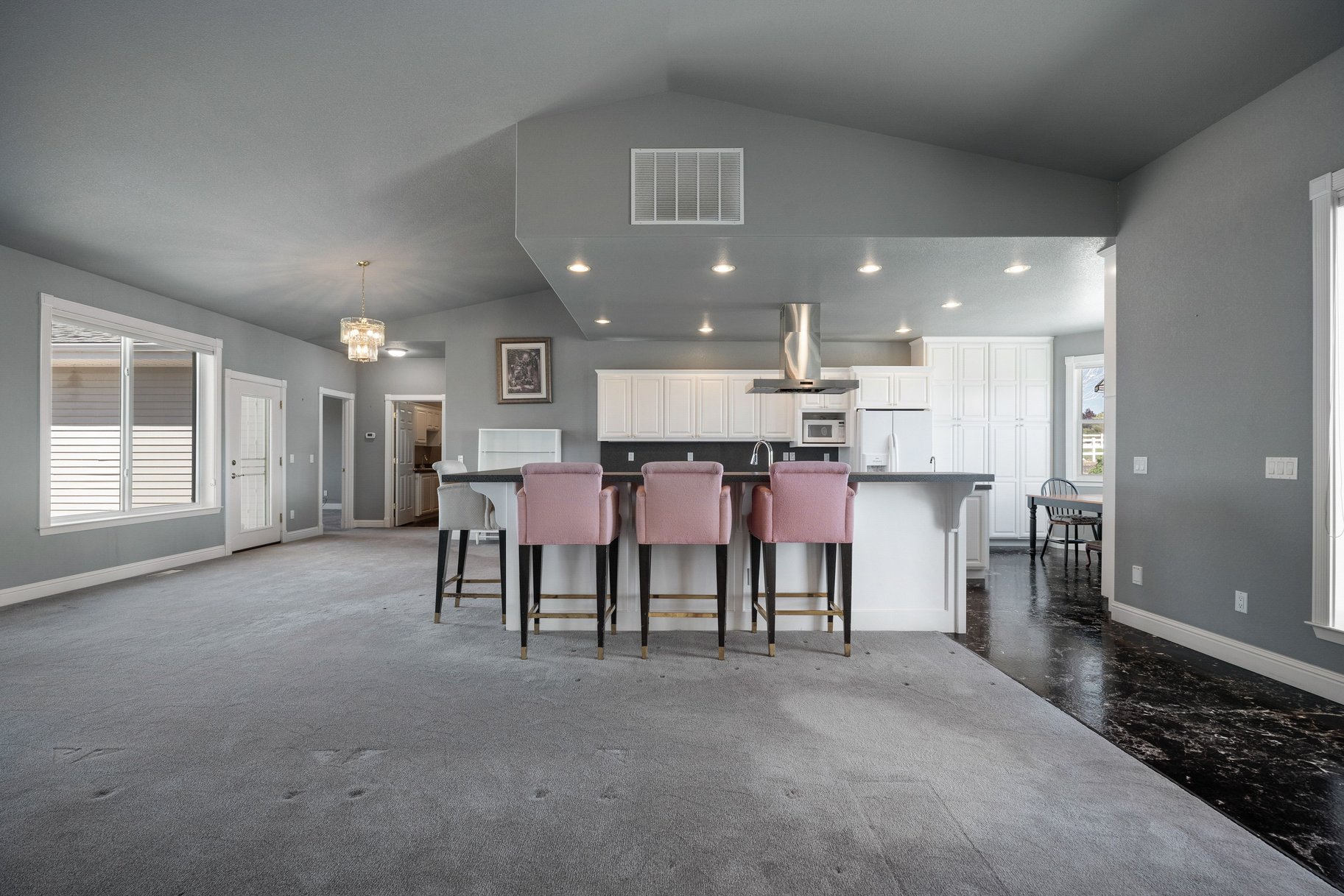  where  privacy meets convenience in gardnerville - 物件實景