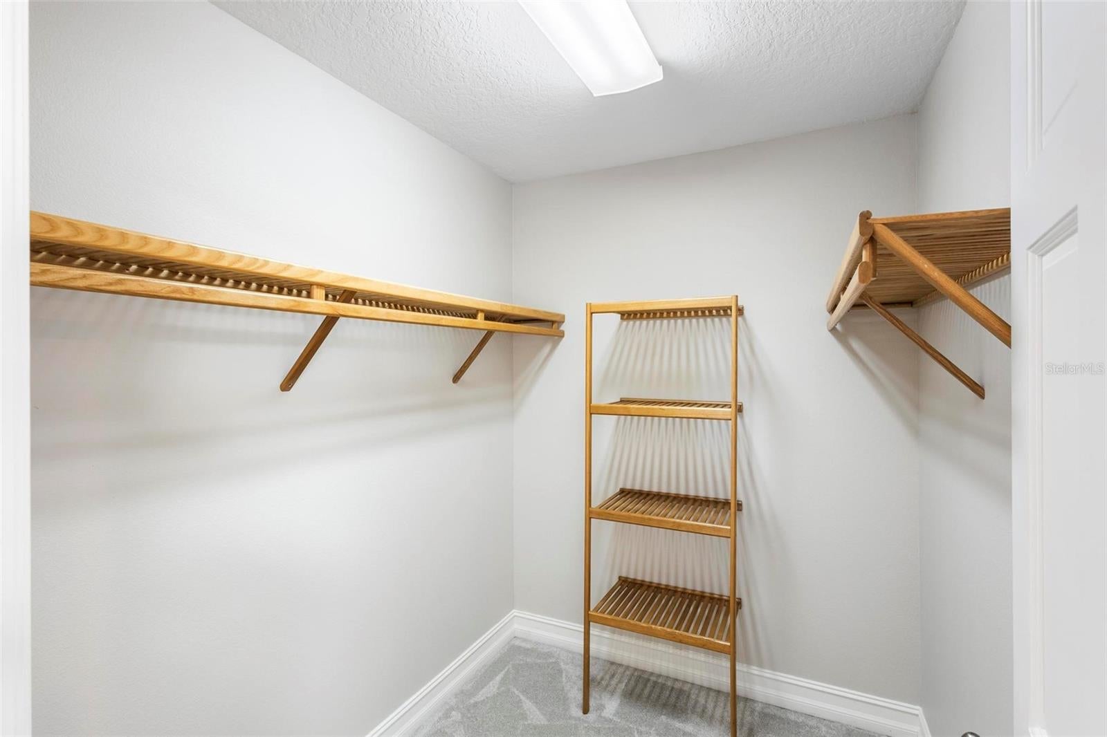 ORLANDO, Florida, 32827, United States, 3 Bedrooms Bedrooms, ,5 BathroomsBathrooms,Residential,For Sale,1825170
