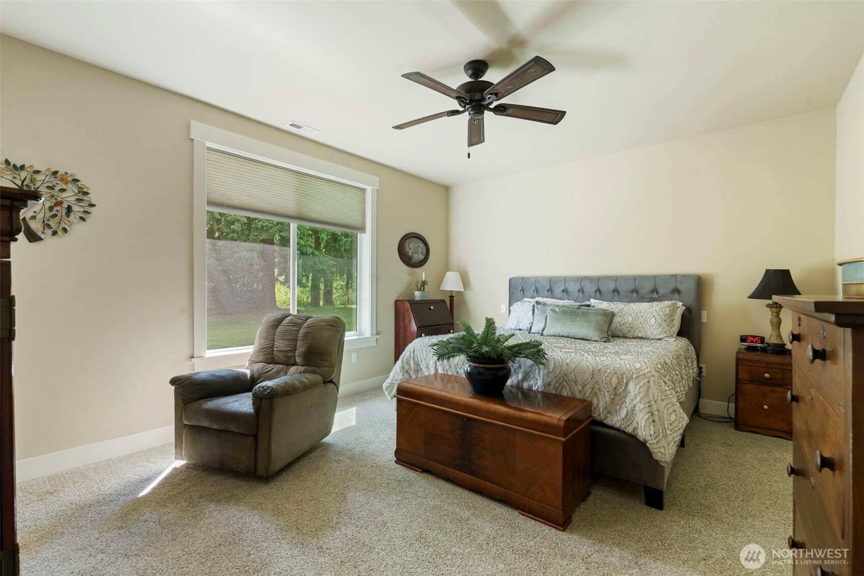 Chehalis, Washington, 98532, United States, 3 Bedrooms Bedrooms, ,3 BathroomsBathrooms,Residential,For Sale,1879305