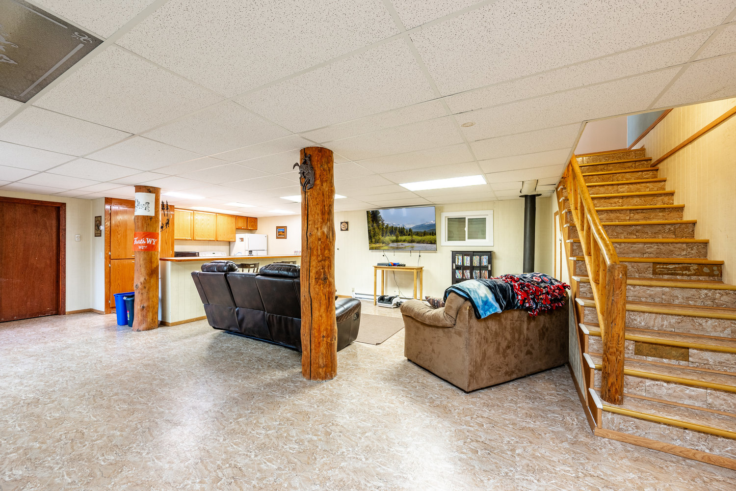 Banner, Wyoming, 82832, United States, 4 Bedrooms Bedrooms, ,3 BathroomsBathrooms,Residential,For Sale,1944792