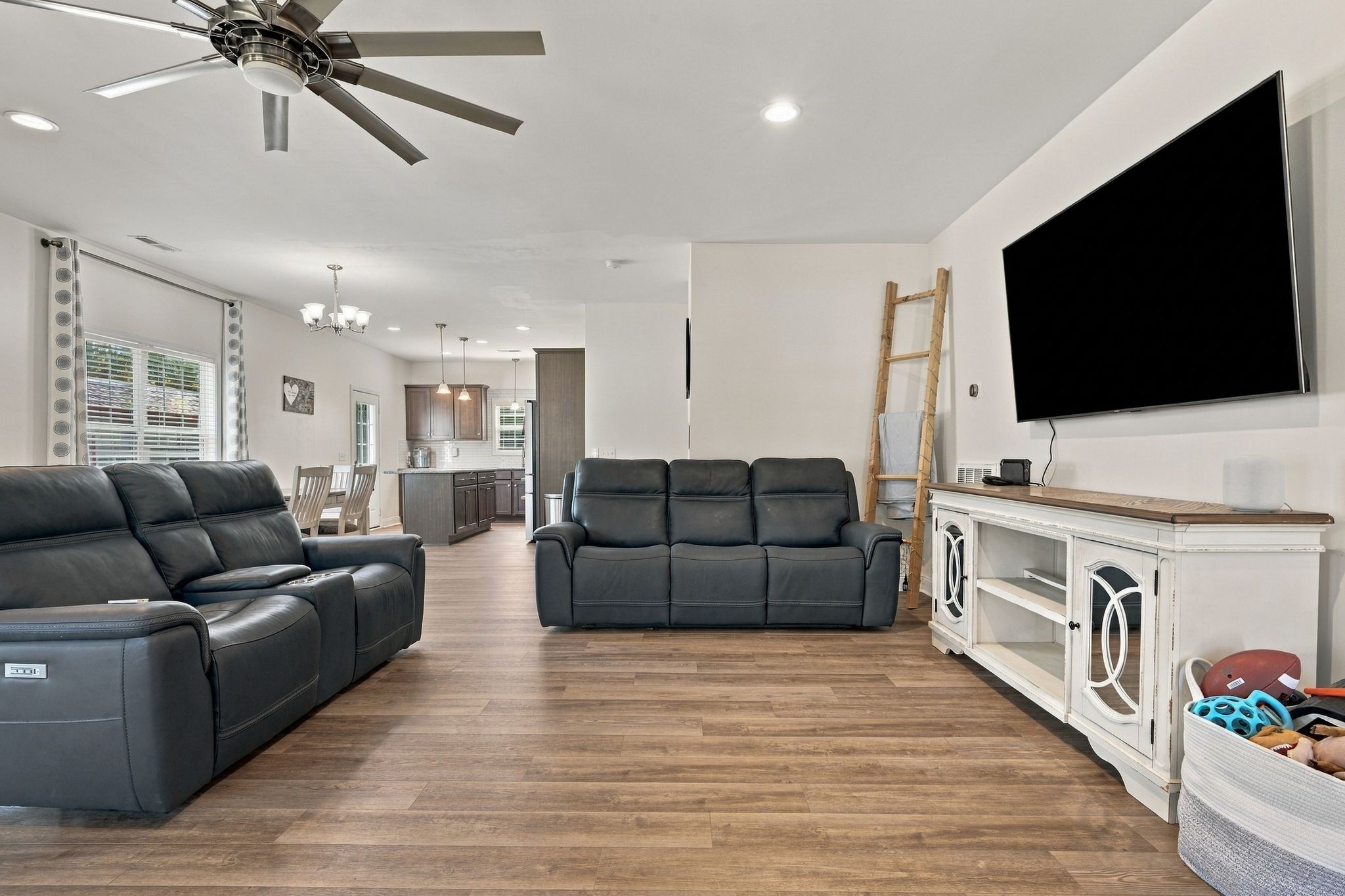  1017 Glendale Dr, Dickson, TN, 37055 - 物件實景