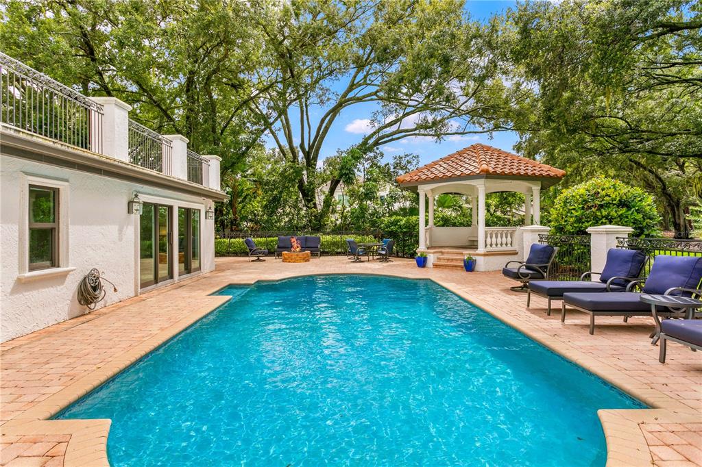 Tampa, Florida, 33613, United States, 7 Bedrooms Bedrooms, ,8 BathroomsBathrooms,Residential,For Sale,1979226