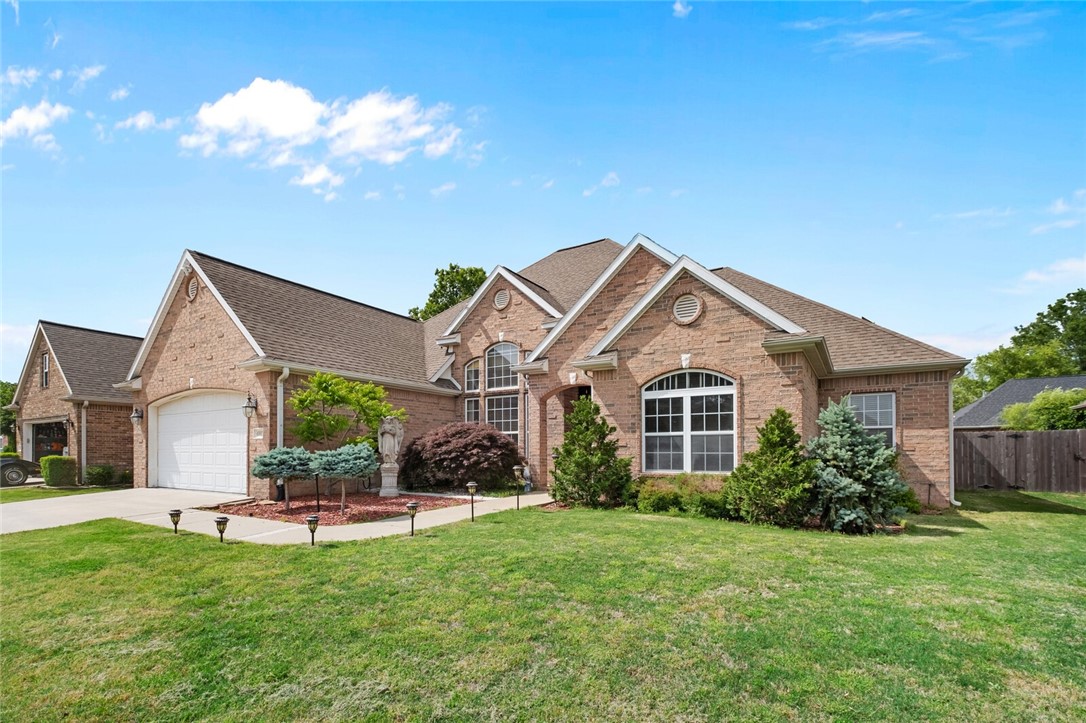 Rogers, Arkansas, 72758, United States, 4 Bedrooms Bedrooms, ,3 BathroomsBathrooms,Residential,For Sale,1821426