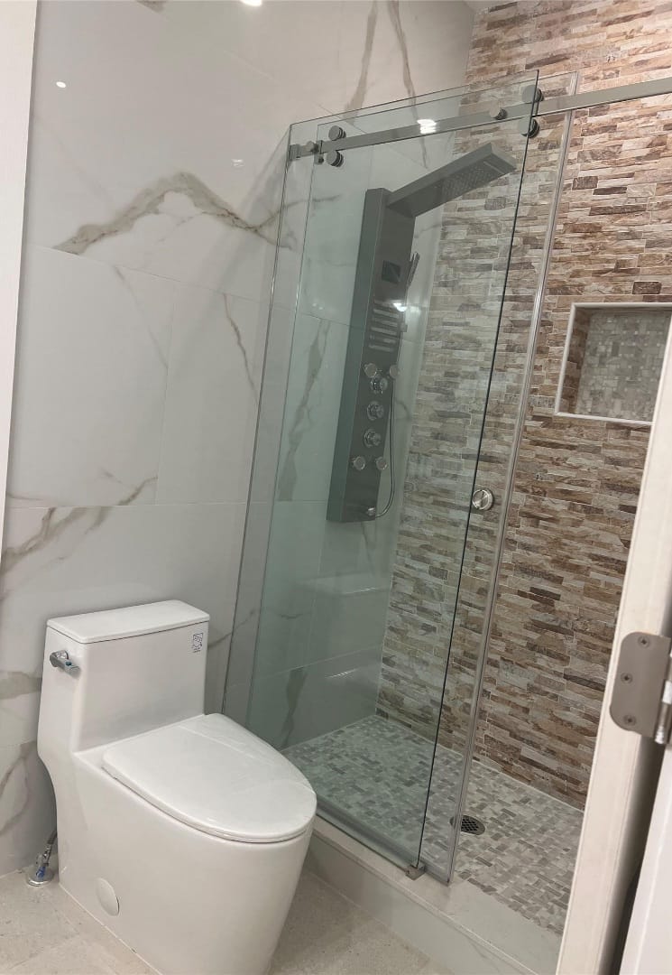 Little Ferry, New Jersey, 07643, United States, 5 Bedrooms Bedrooms, ,4 BathroomsBathrooms,Residential,For Sale,1980185