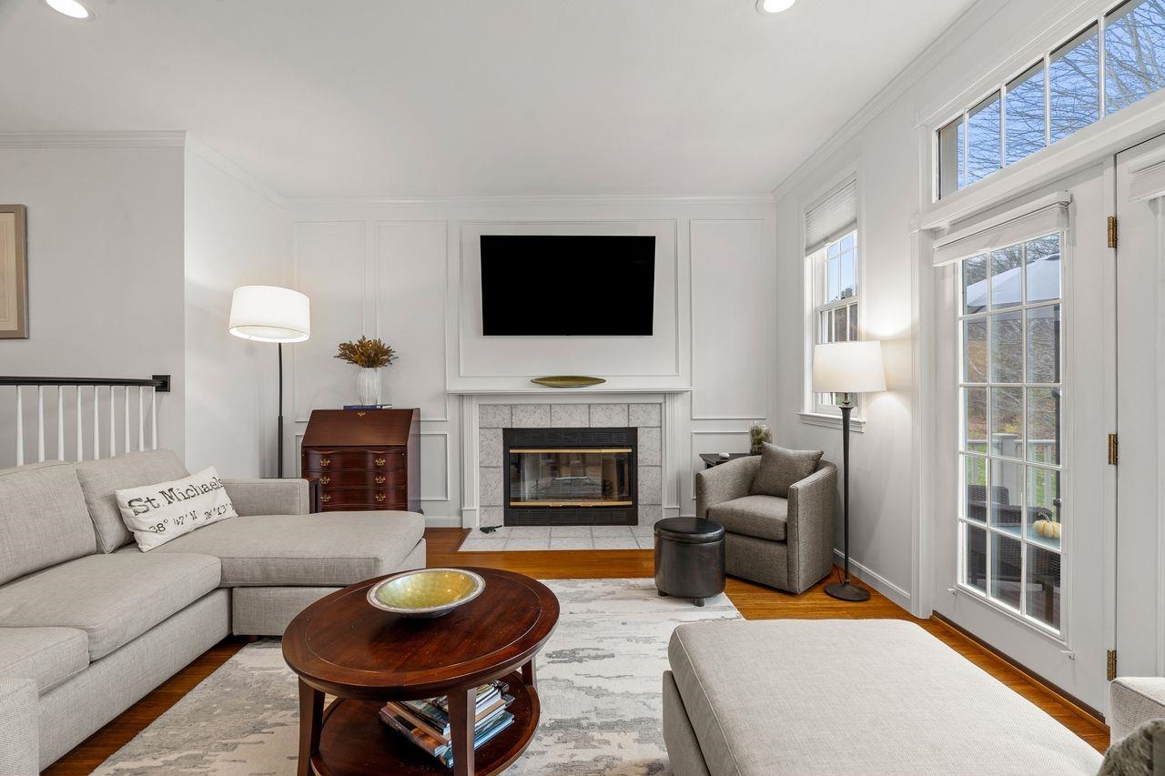 Bedford, New Hampshire, 03110, United States, 3 Bedrooms Bedrooms, ,3 BathroomsBathrooms,Residential,For Sale,1989387