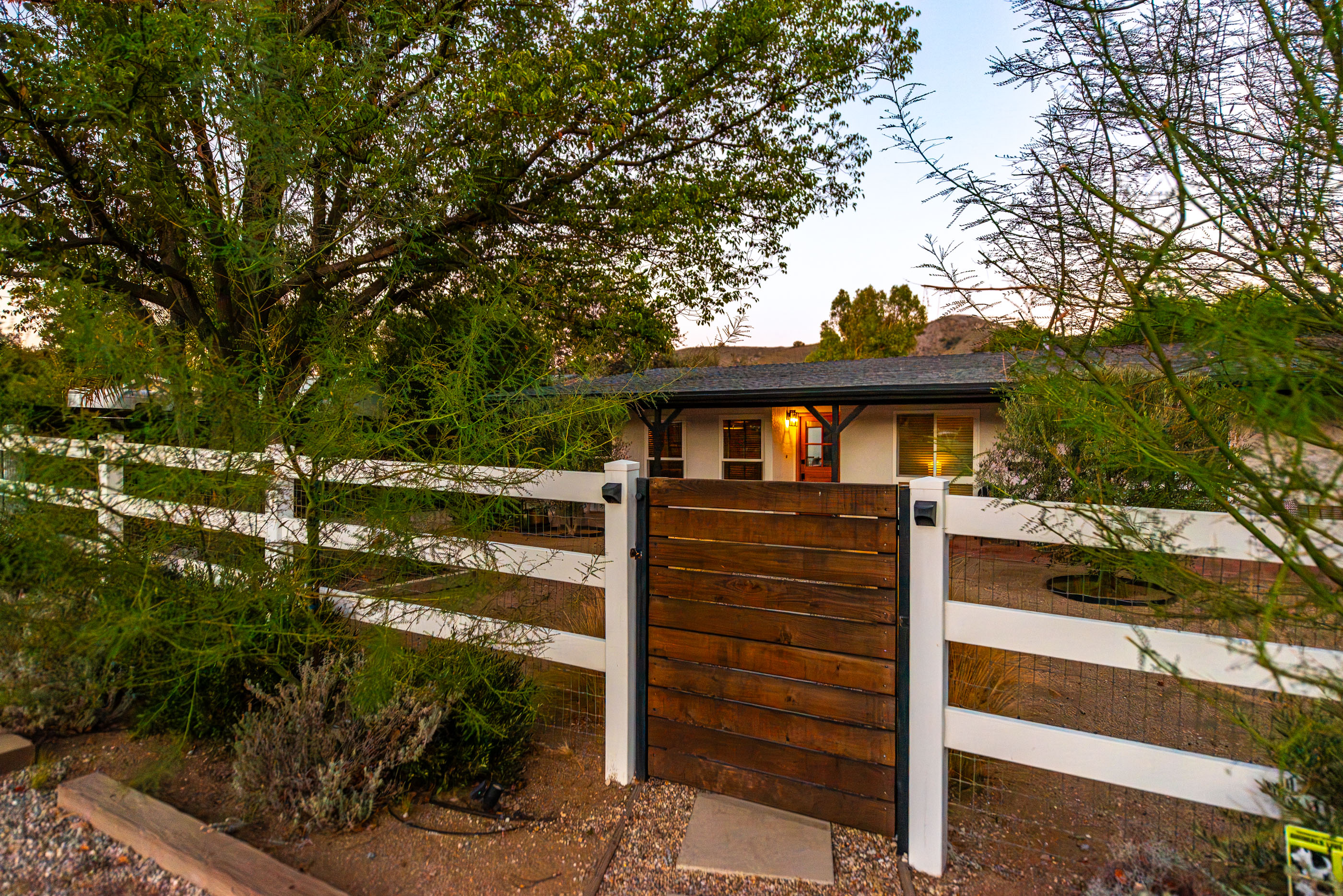  5512 Colodny Drive, Agoura Hills - 物件實景