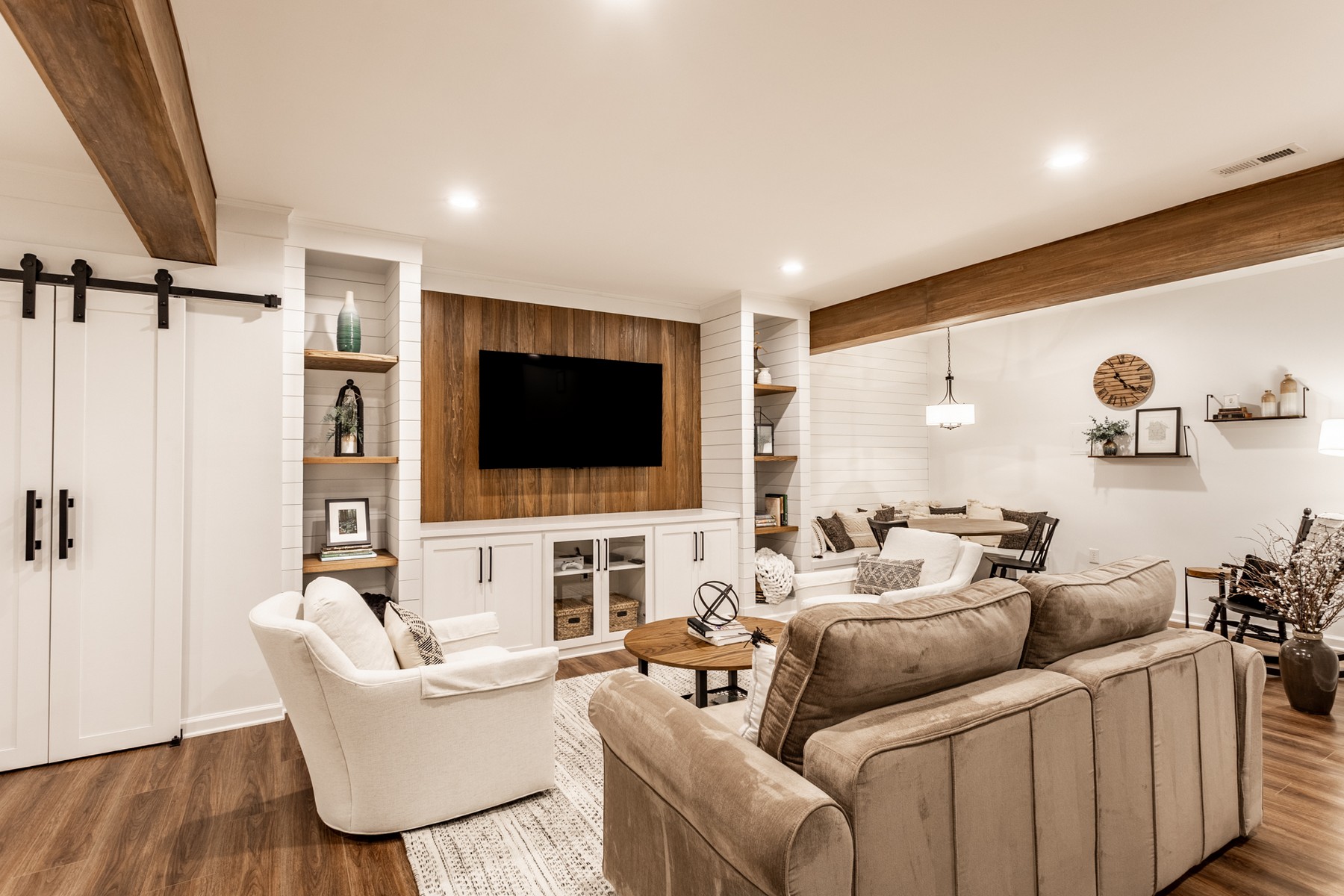  Stunning Townhome in Desirable Carmel Neighborhood - 物件實景