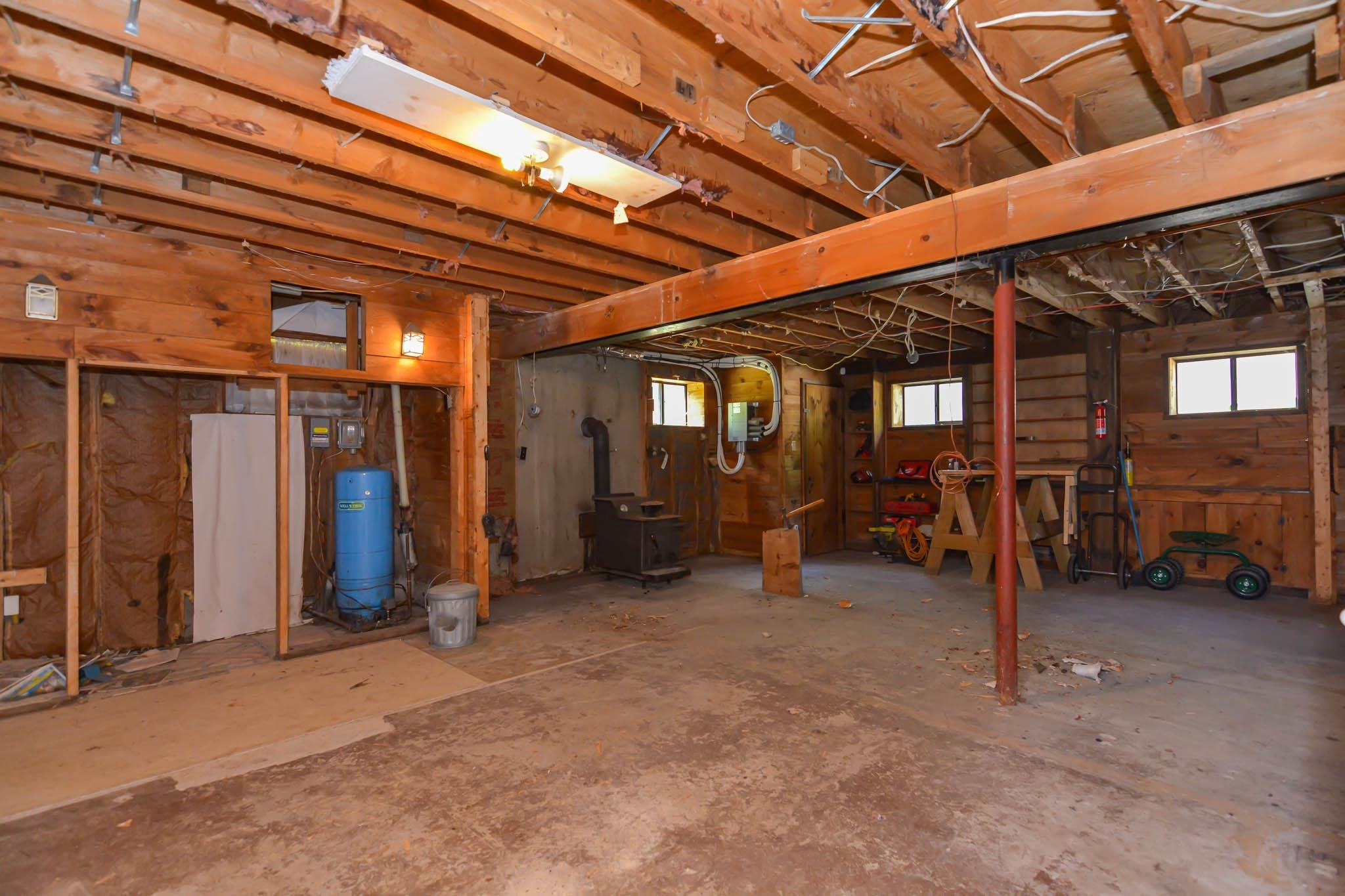 Bradford, New Hampshire, 03221, United States, 3 Bedrooms Bedrooms, ,2 BathroomsBathrooms,Residential,For Sale,1856760