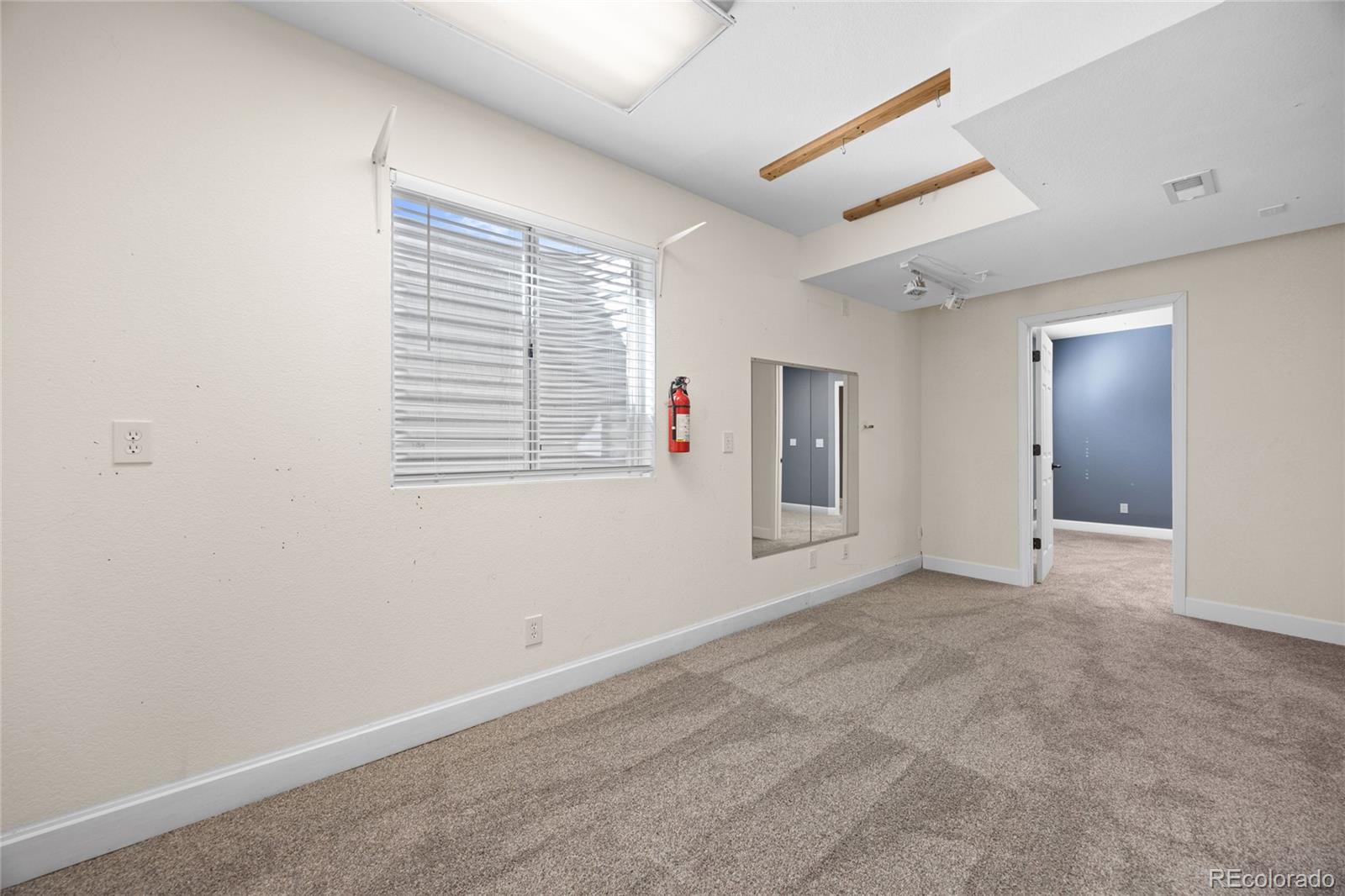 Littleton, Colorado, 80125, United States, 4 Bedrooms Bedrooms, ,1 BathroomBathrooms,Residential,For Sale,1958301