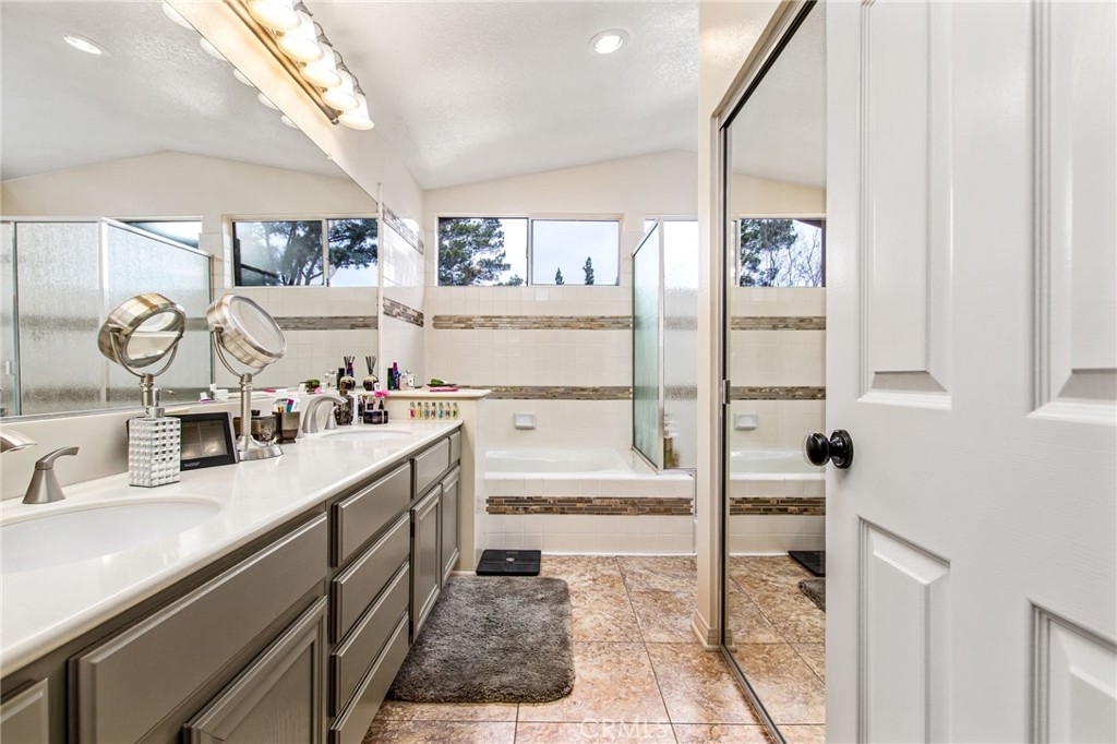 Temecula, California, 92592, United States, 4 Bedrooms Bedrooms, ,3 BathroomsBathrooms,Residential,For Sale,2026272