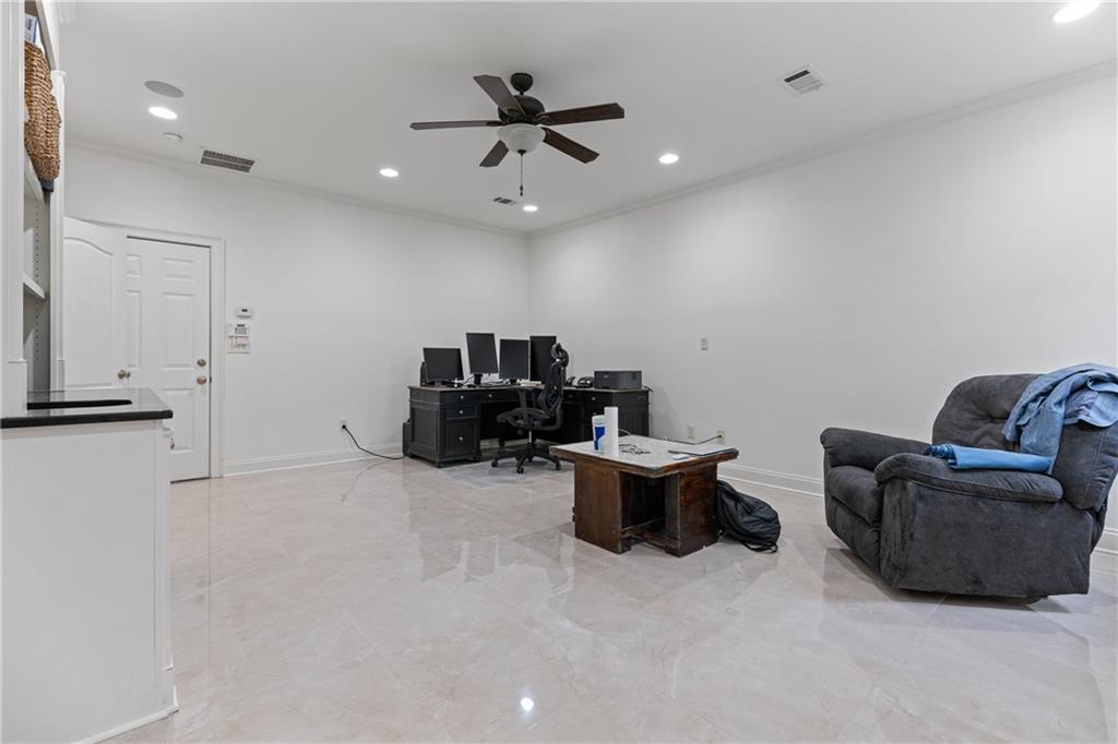 Sandy Springs, Georgia, 30328, United States, 2 Bedrooms Bedrooms, ,4 BathroomsBathrooms,Residential,For Sale,1923426