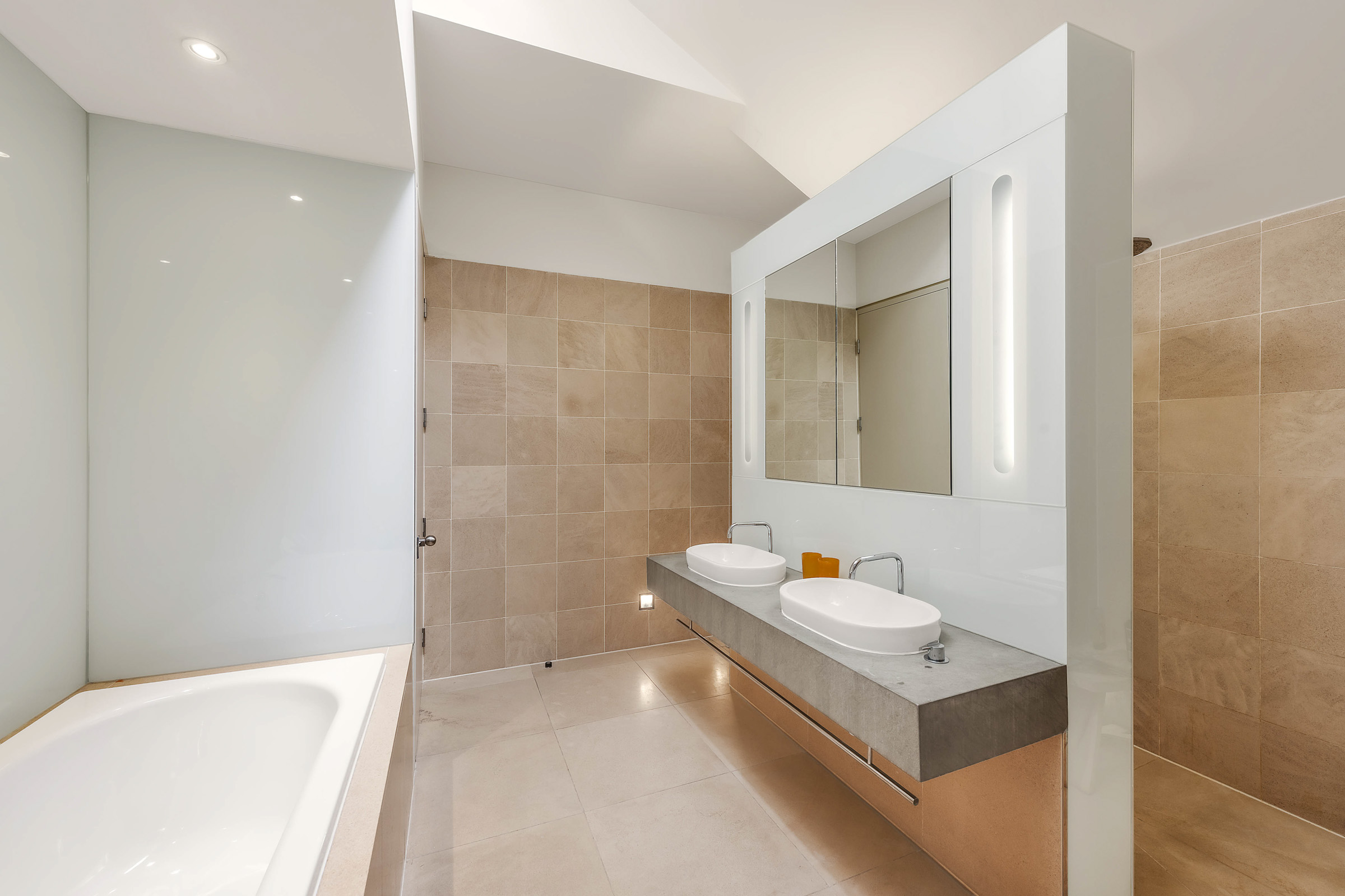  A Dramatic Three-Bedroom Loft with a Roof Terrace in Primrose Hill - 物件實景