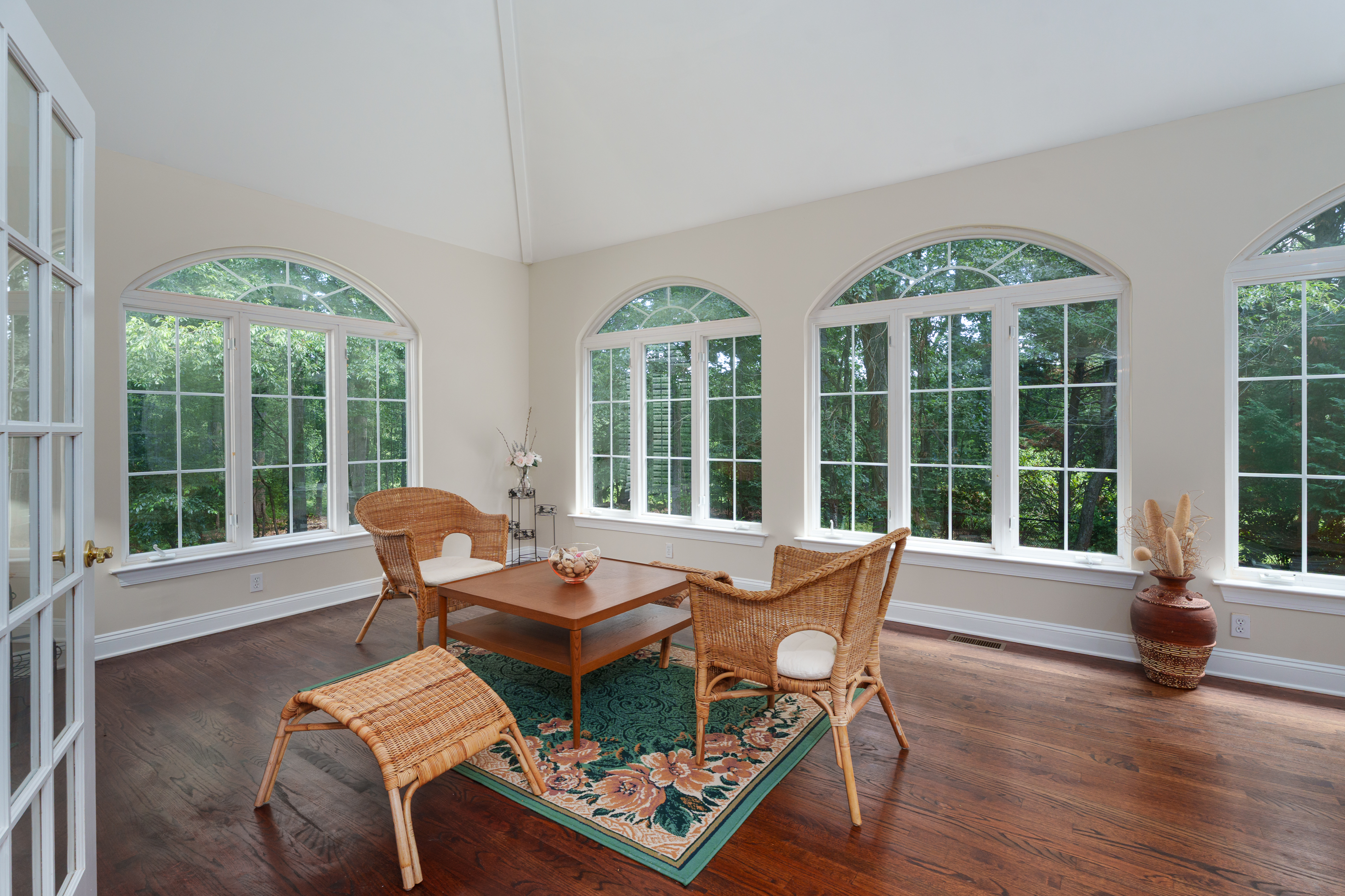  Privacy, Space and Prestige in West Windsor - 物件實景