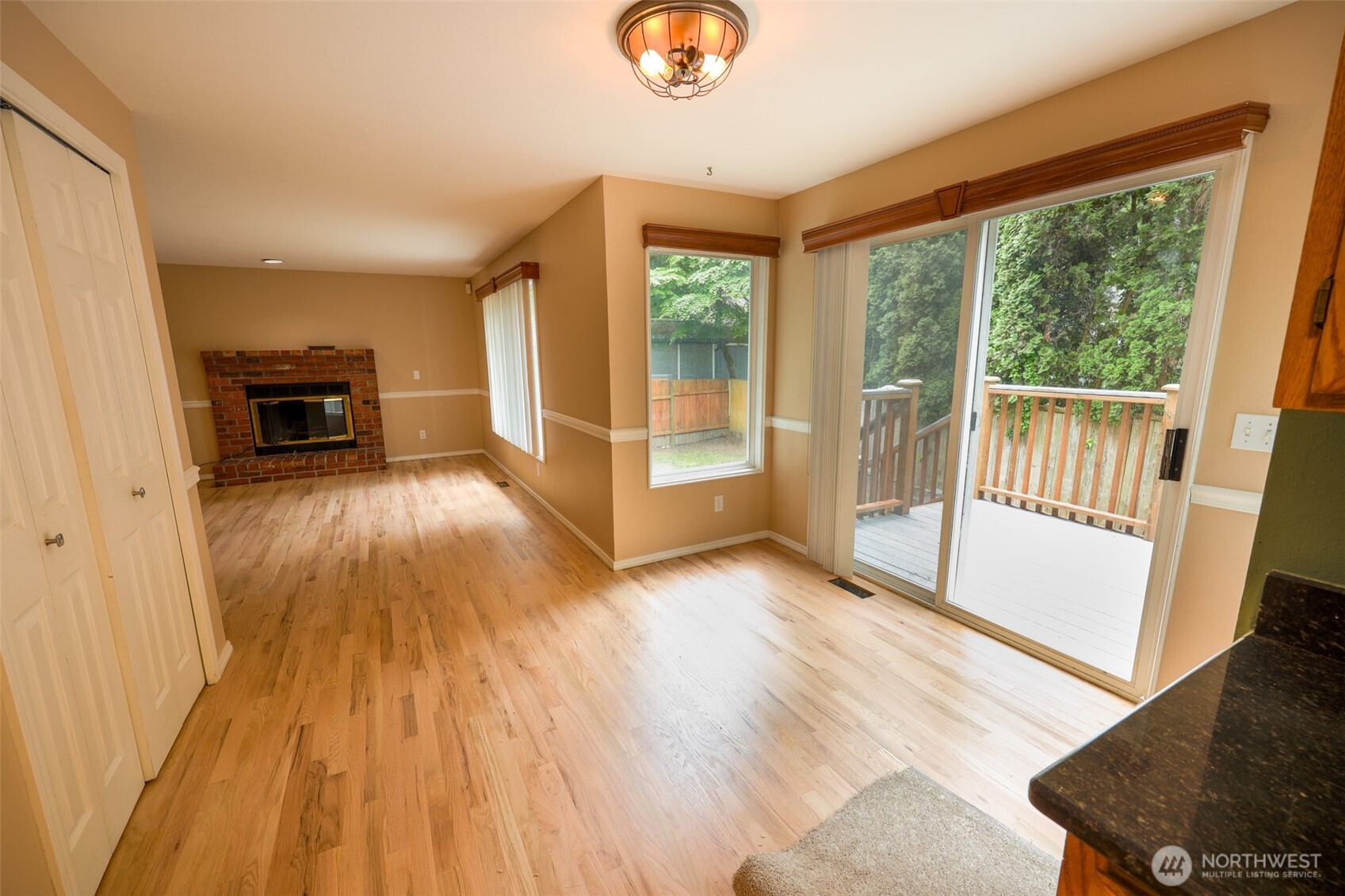 Auburn, Washington, 98092, United States, 4 Bedrooms Bedrooms, ,2 BathroomsBathrooms,Residential,For Sale,1893613