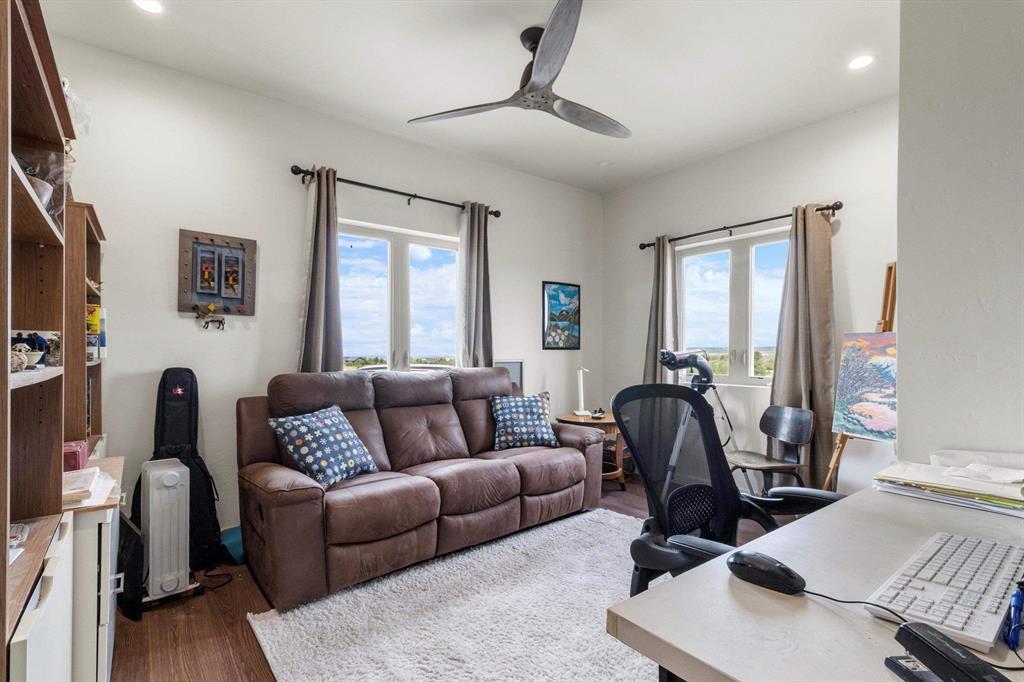 Mancos, Colorado, 81328, United States, 3 Bedrooms Bedrooms, ,2 BathroomsBathrooms,Residential,For Sale,1885408