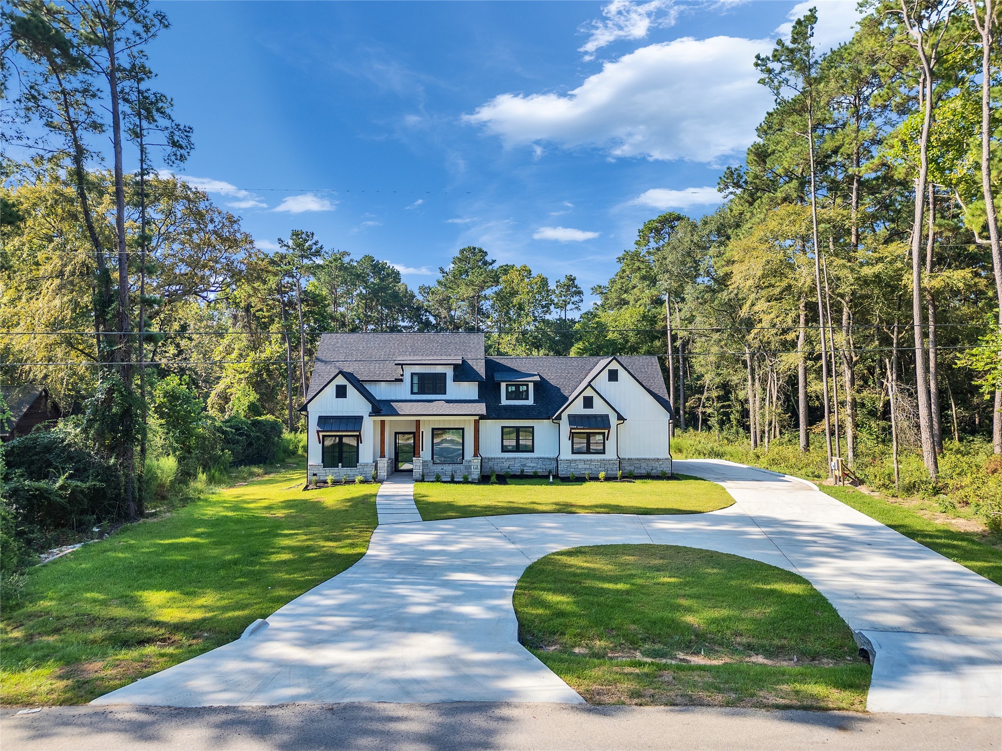 Magnolia, Texas, 77355, United States, 4 Bedrooms Bedrooms, ,4 BathroomsBathrooms,Residential,For Sale,1991024