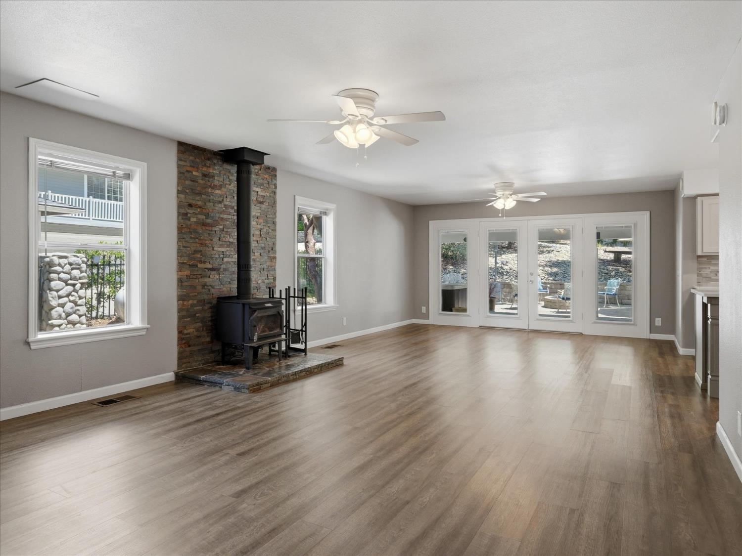 Bass Lake, California, 93604, United States, 3 Bedrooms Bedrooms, ,3 BathroomsBathrooms,Residential,For Sale,2049095